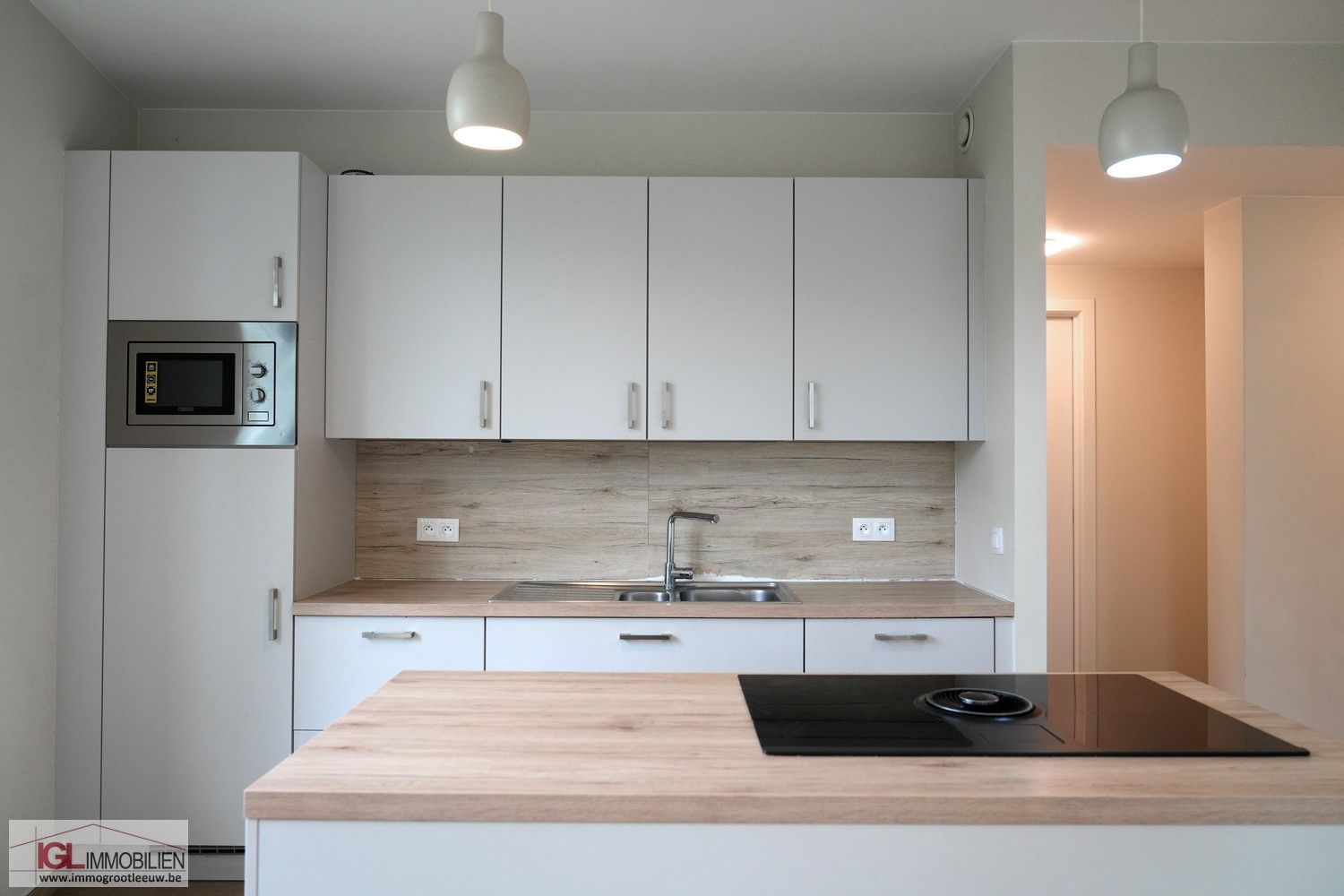 Modern appartement met terras, parkeerplaats en kelder foto 3