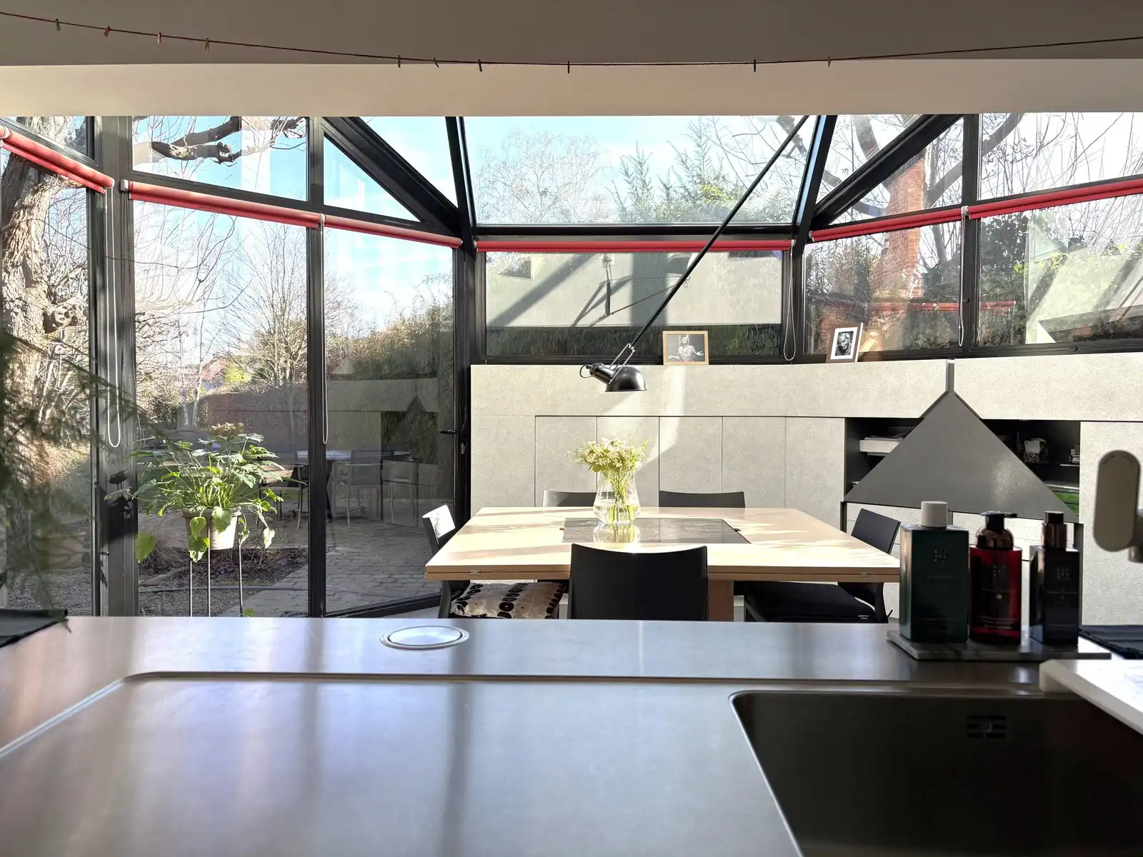 Ruime woning met 5 slaapkamers foto 4