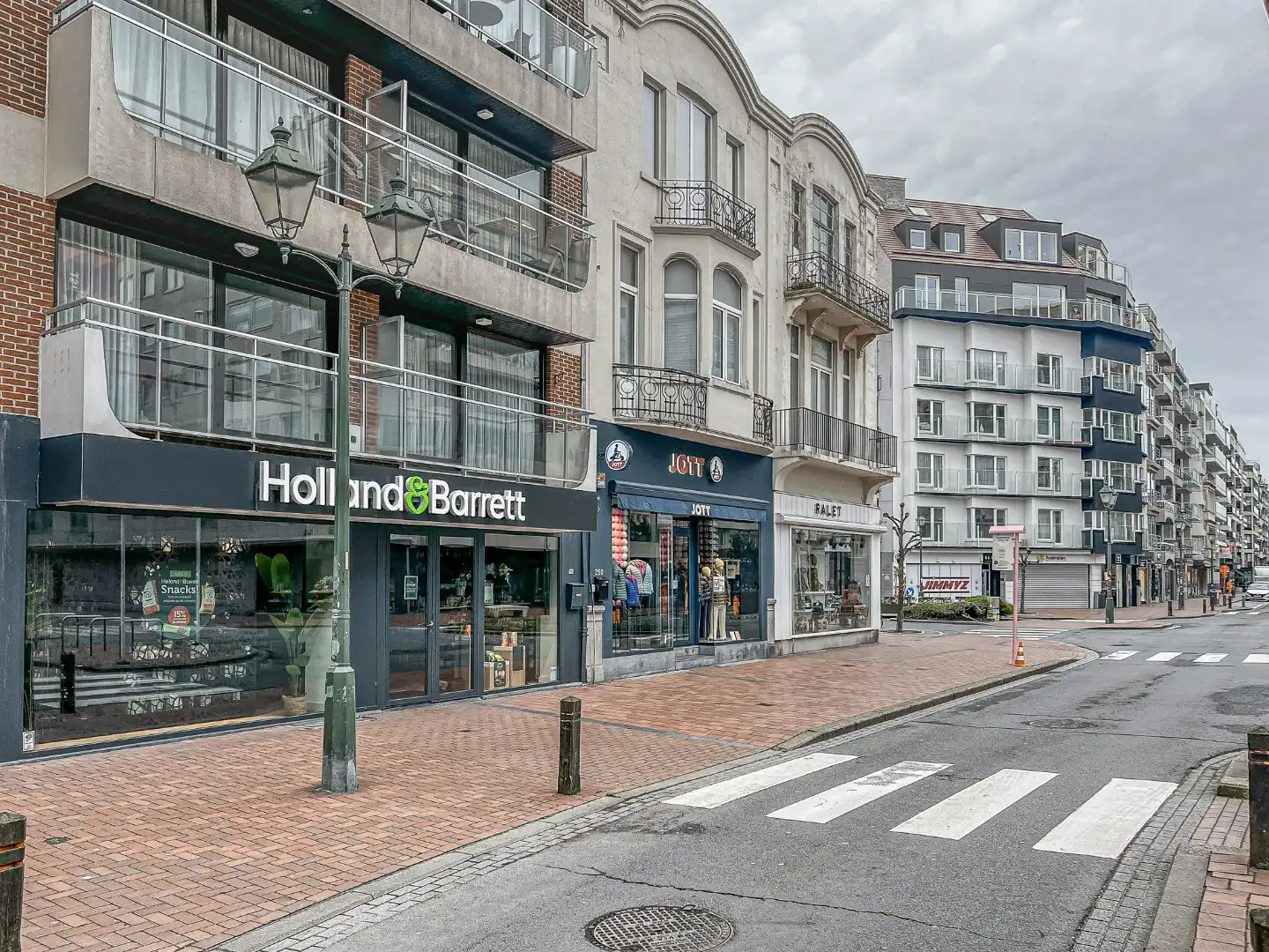 Handelsruimte te huur – Lippenslaan 260, Knokke-Heist ± 54 m² + kelder (Jott)  foto 4