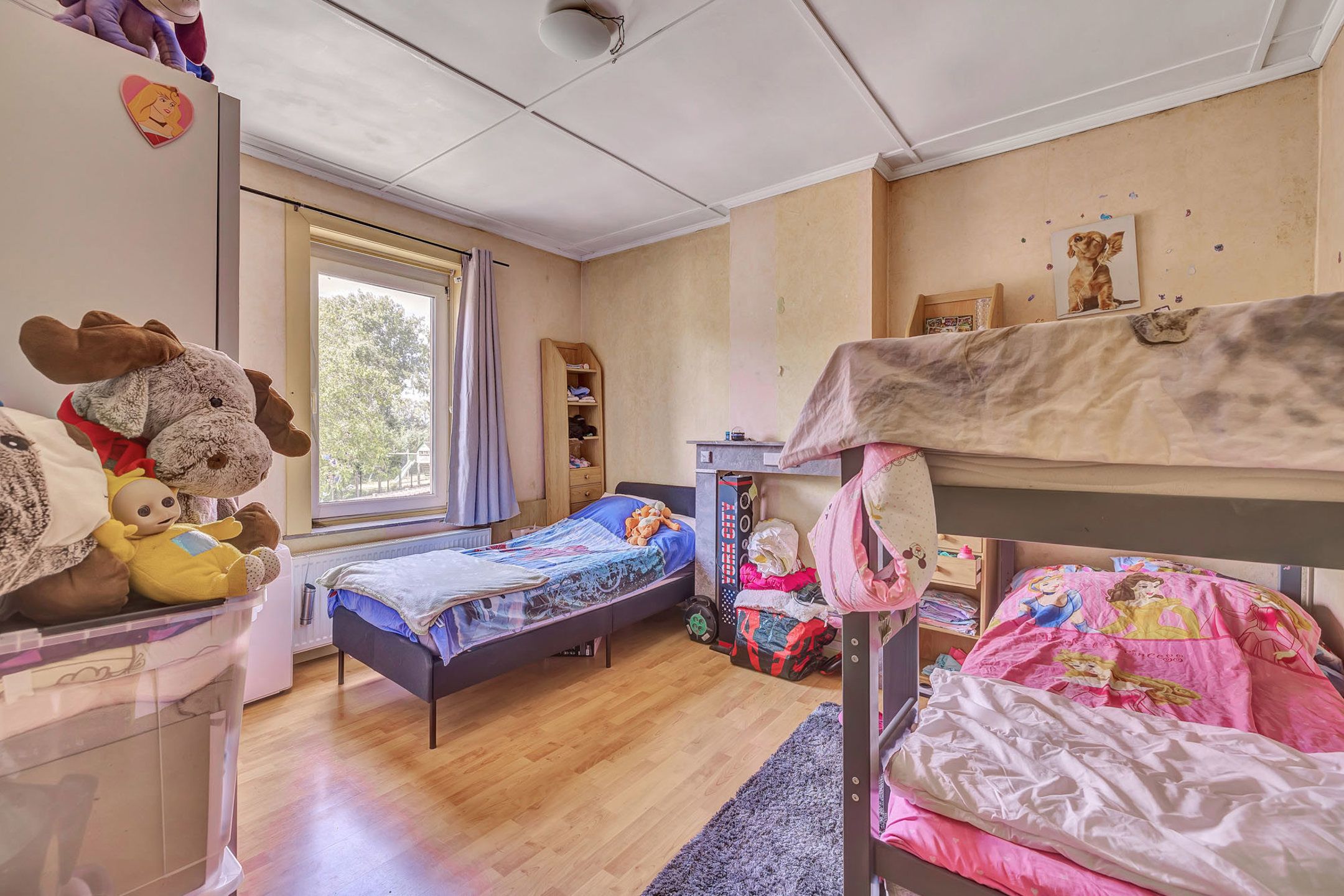 Op te frissen/te renoveren woning op strategische locatie foto 14