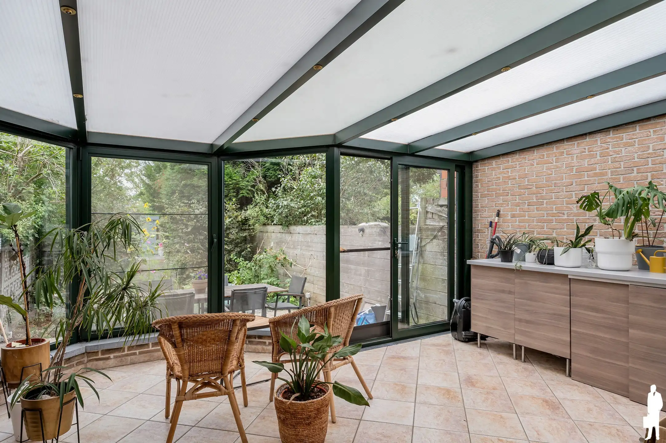 Ruime halfopen gezinswoning met 4 slaapkamers, veranda en tuin in Mechelen. foto 8