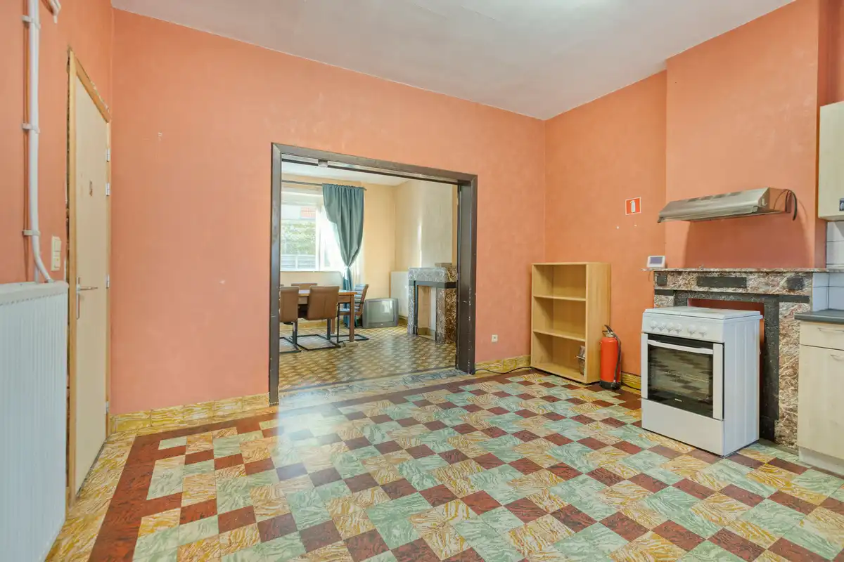 Ruime halfopen woning met tal van mogelijkheden  foto 8