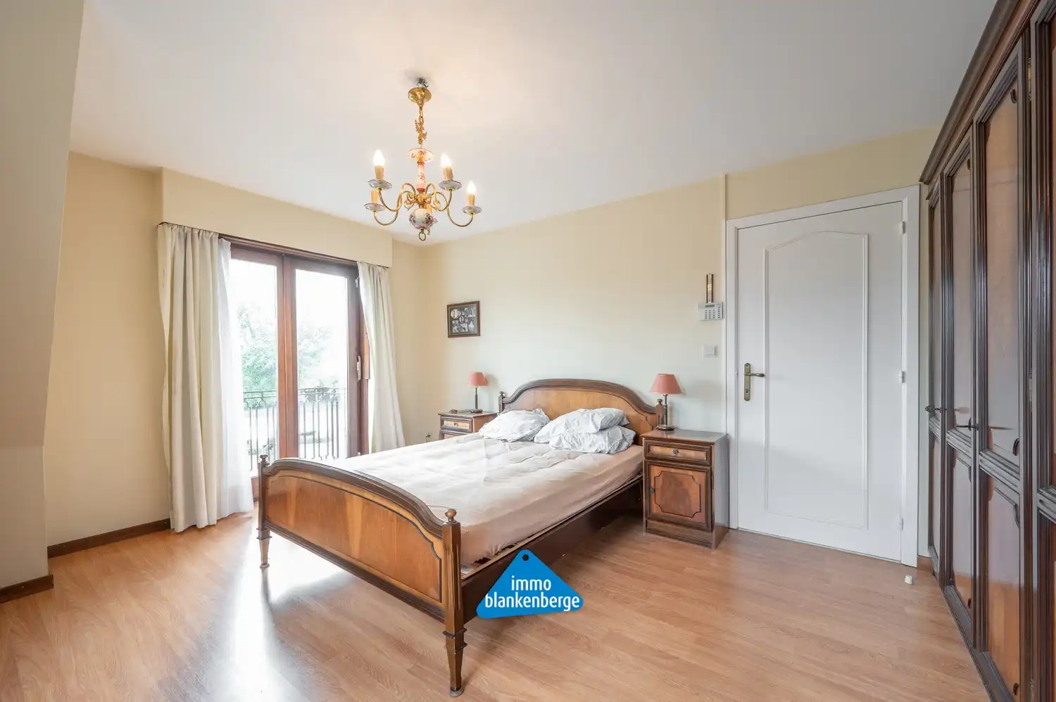 Exclusieve villa in een gegeerde residentiële wijk foto 14