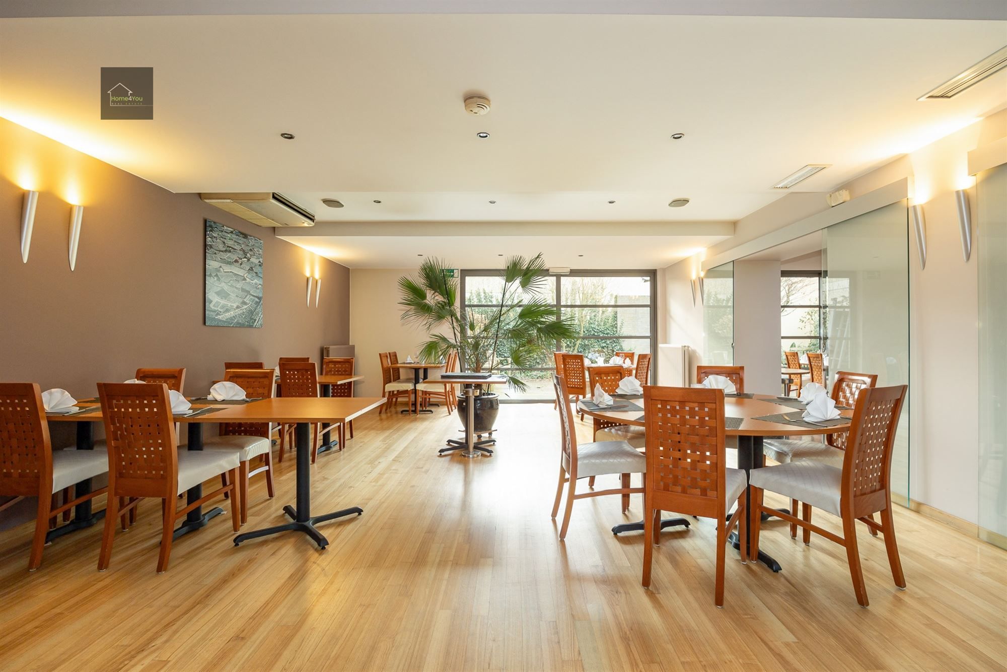 Ruim handelspand op toplocatie foto 13