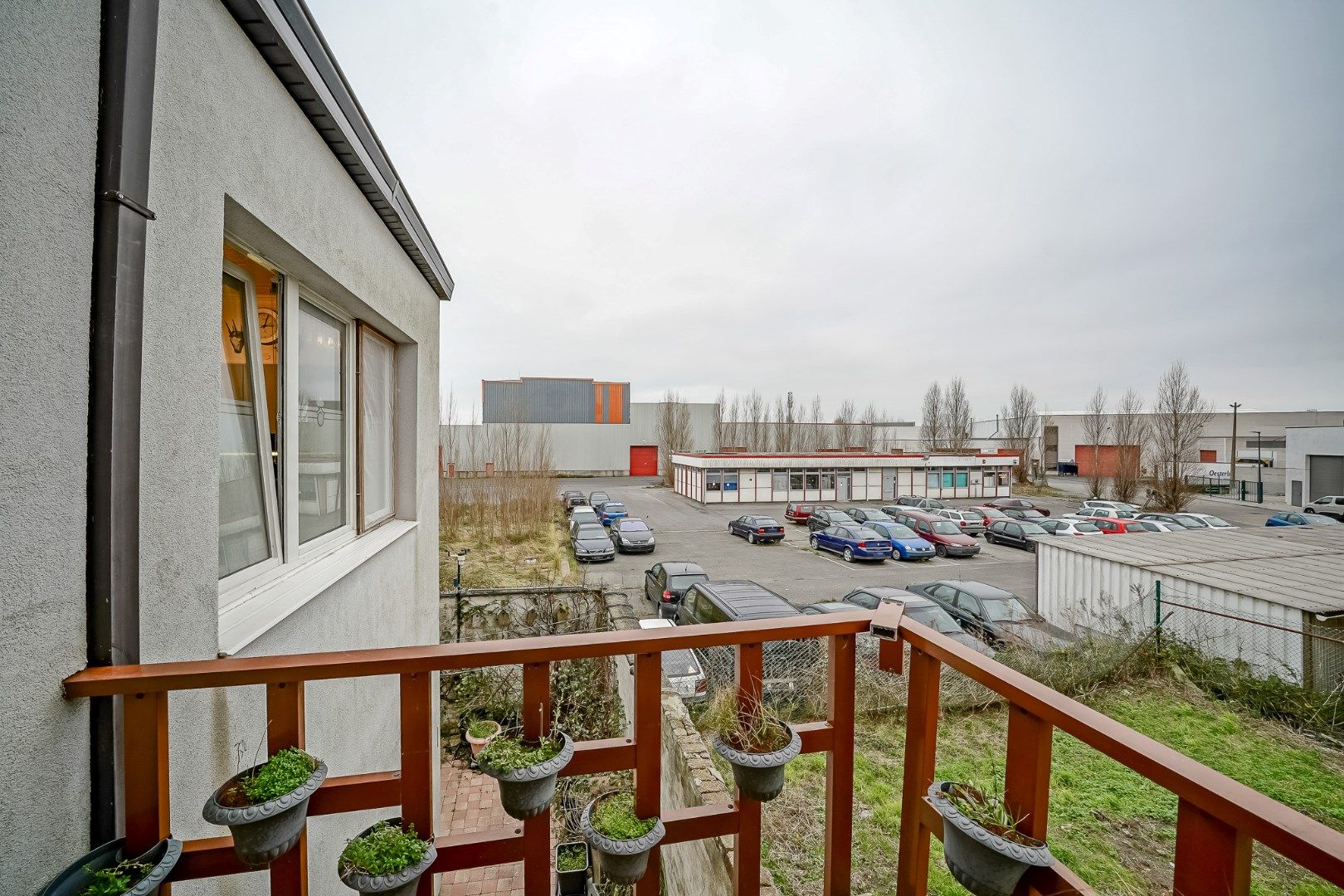 Ruime woning met 3 slaapkamers langs de vaart foto 8