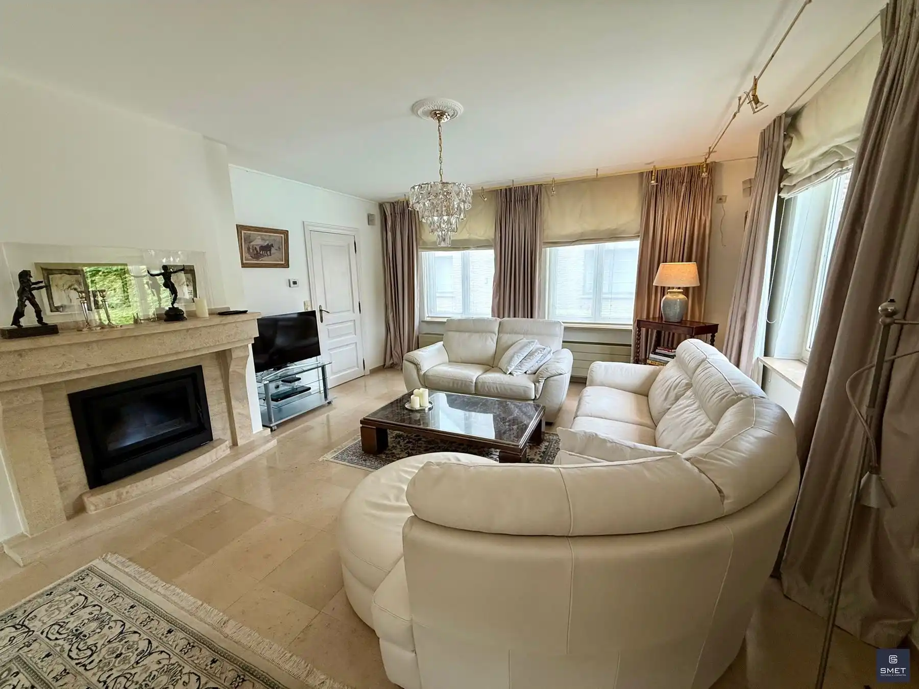 MOOIE VILLA MET 3 SLPKS EN DUB. GAR. OP TOPLIGGING foto 4