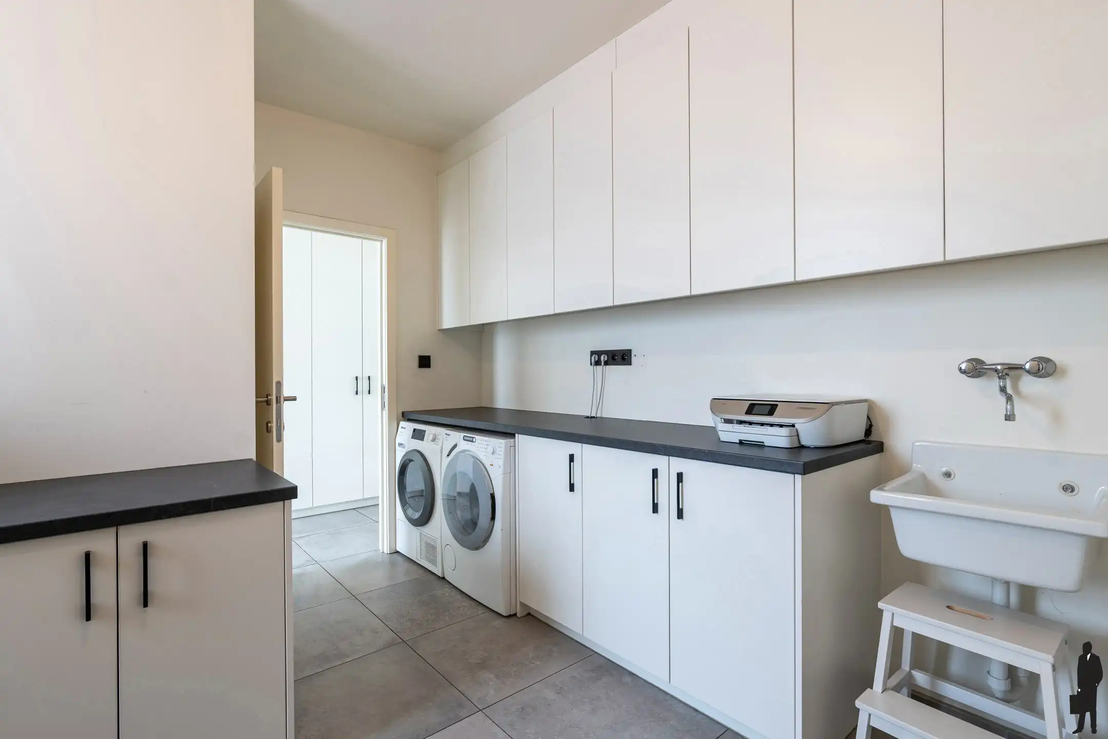 Instapklare woning (2013) met 3 tot 4 slpk in centrum Tielen foto 8