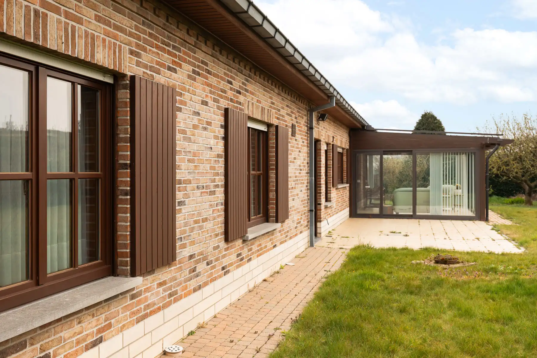 Prachtige instapklare laagbouwvilla op een zeer ruim perceel foto 28