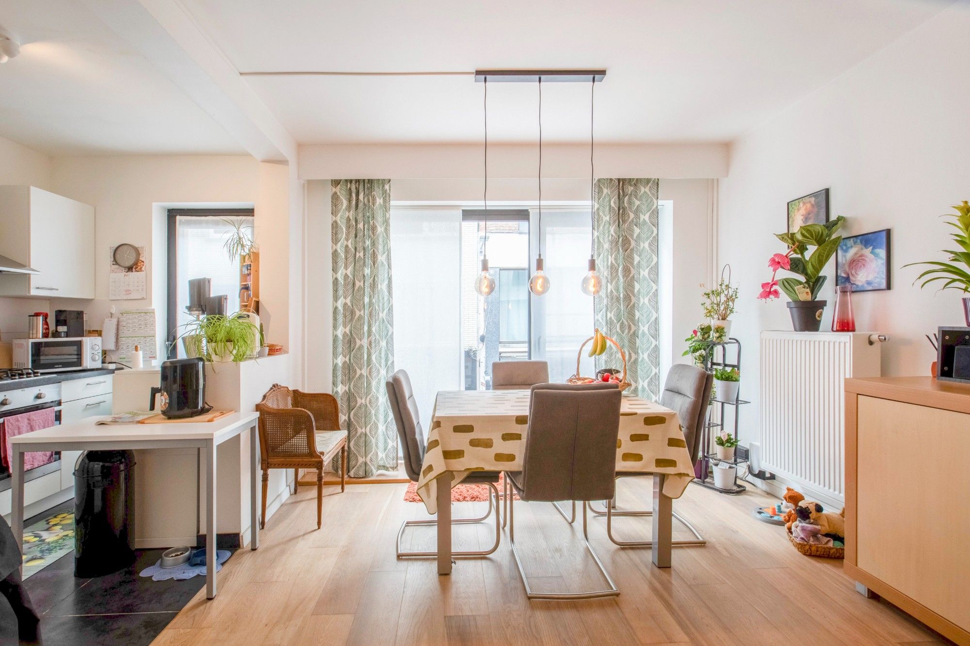 Instapklaar éénslaapkamerappartement met terras in centrum Beveren - ideaal als investering foto 4