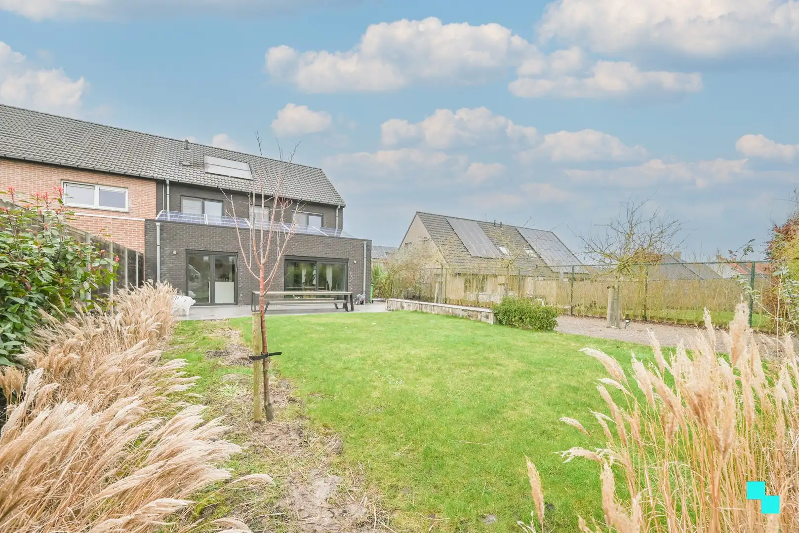 Instapklare, energiezuinige gezinswoning met 4 slaapkamers en zonnige tuin foto 2