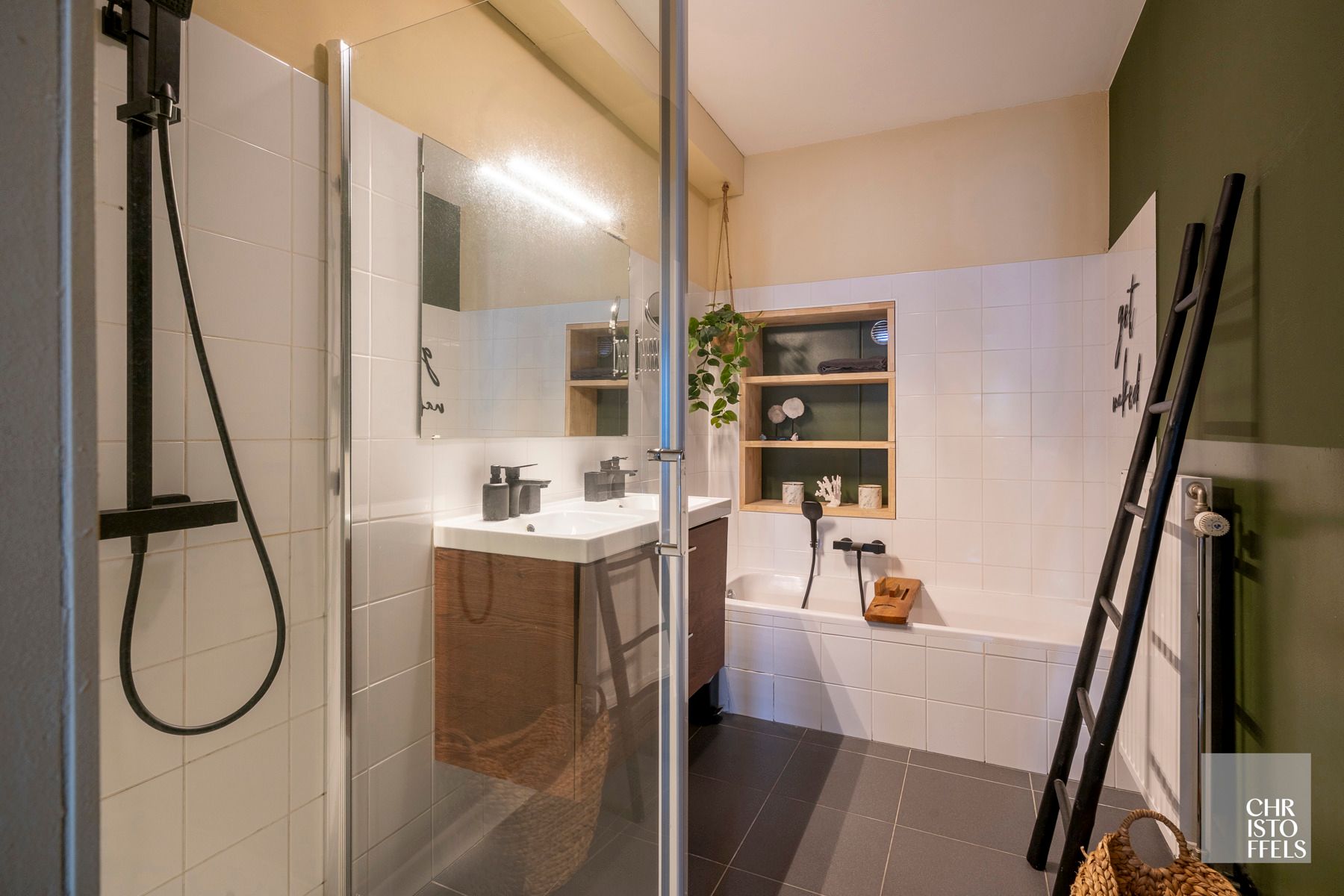 Appartement (104 m²) in karaktervolle hoeve te Bilzen! foto 5