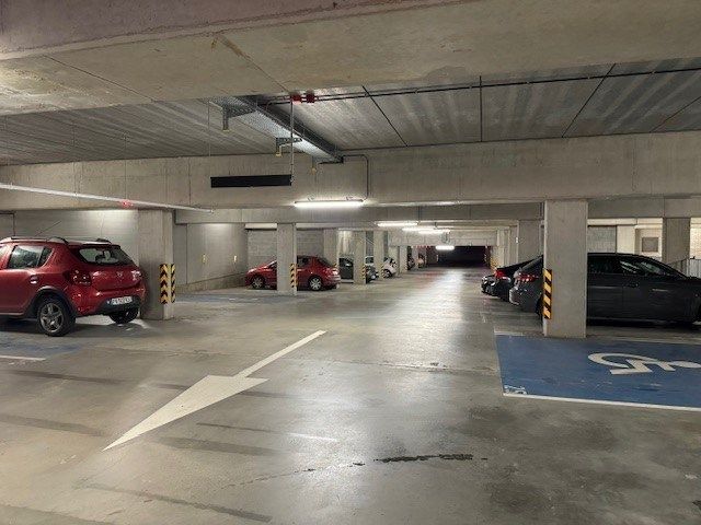 Ondergrondse parkeerplaats op 200m van station Gent-Sint-Pieters.  foto 3