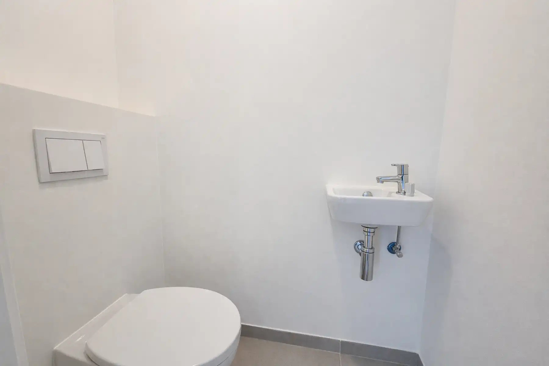 Gesloten bebouwing op de rand van Opwijk en Merchtem foto 3