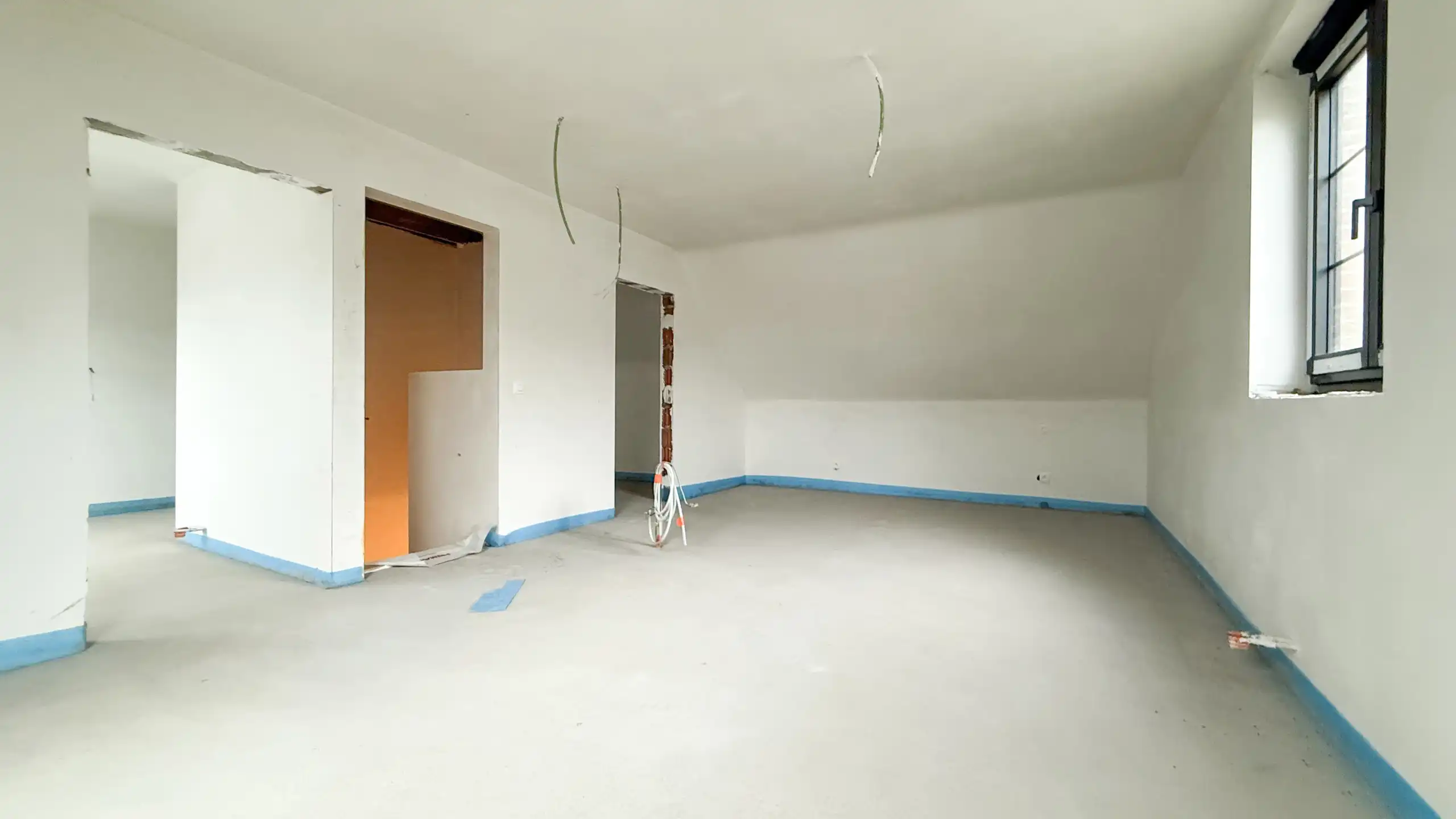 Volledig afgewerkte landelijke woning aan 2% Registratie! foto 23