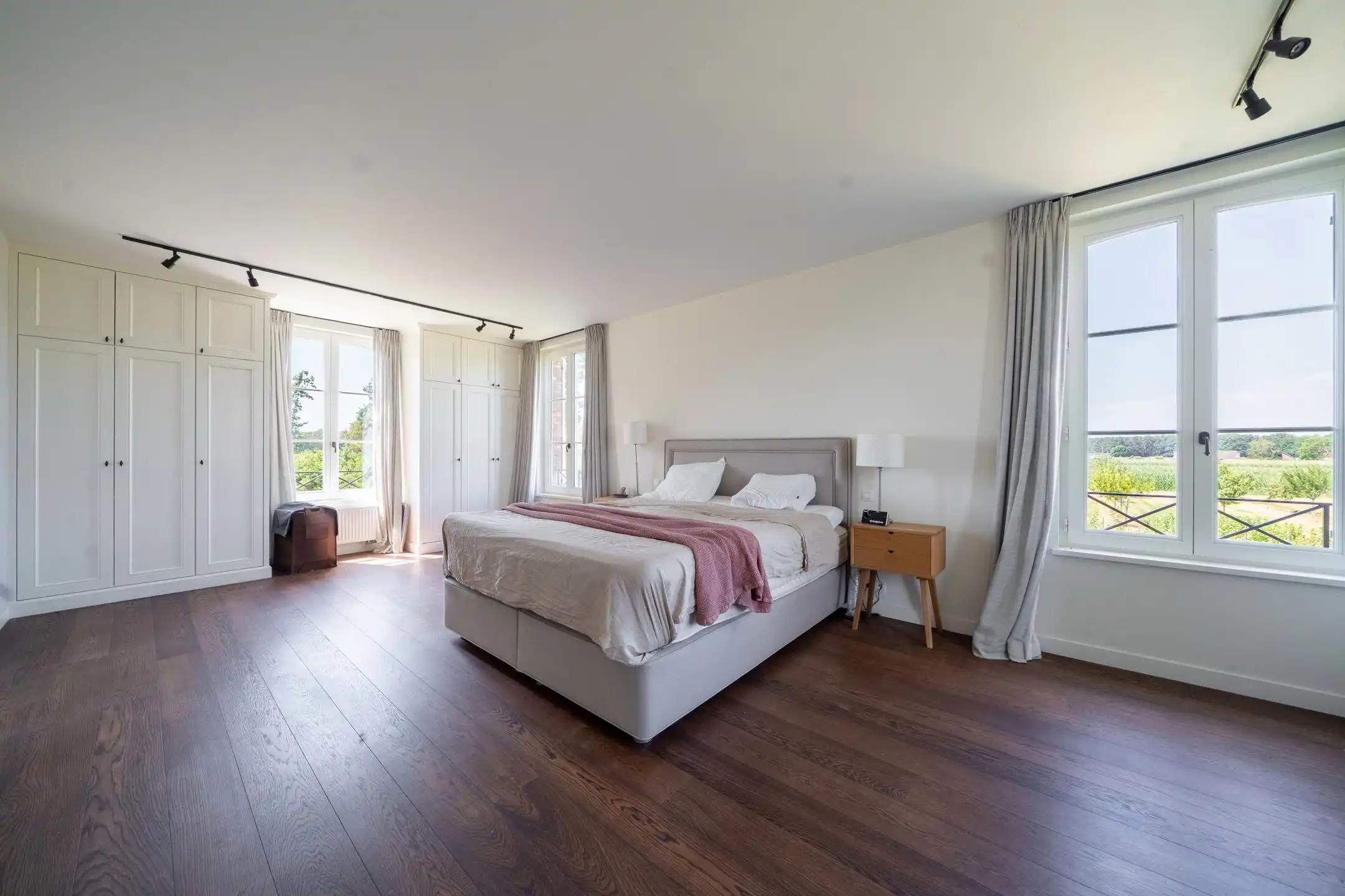 Uitzonderlijk landhuis op een domein van ca. 1 hectare foto 16