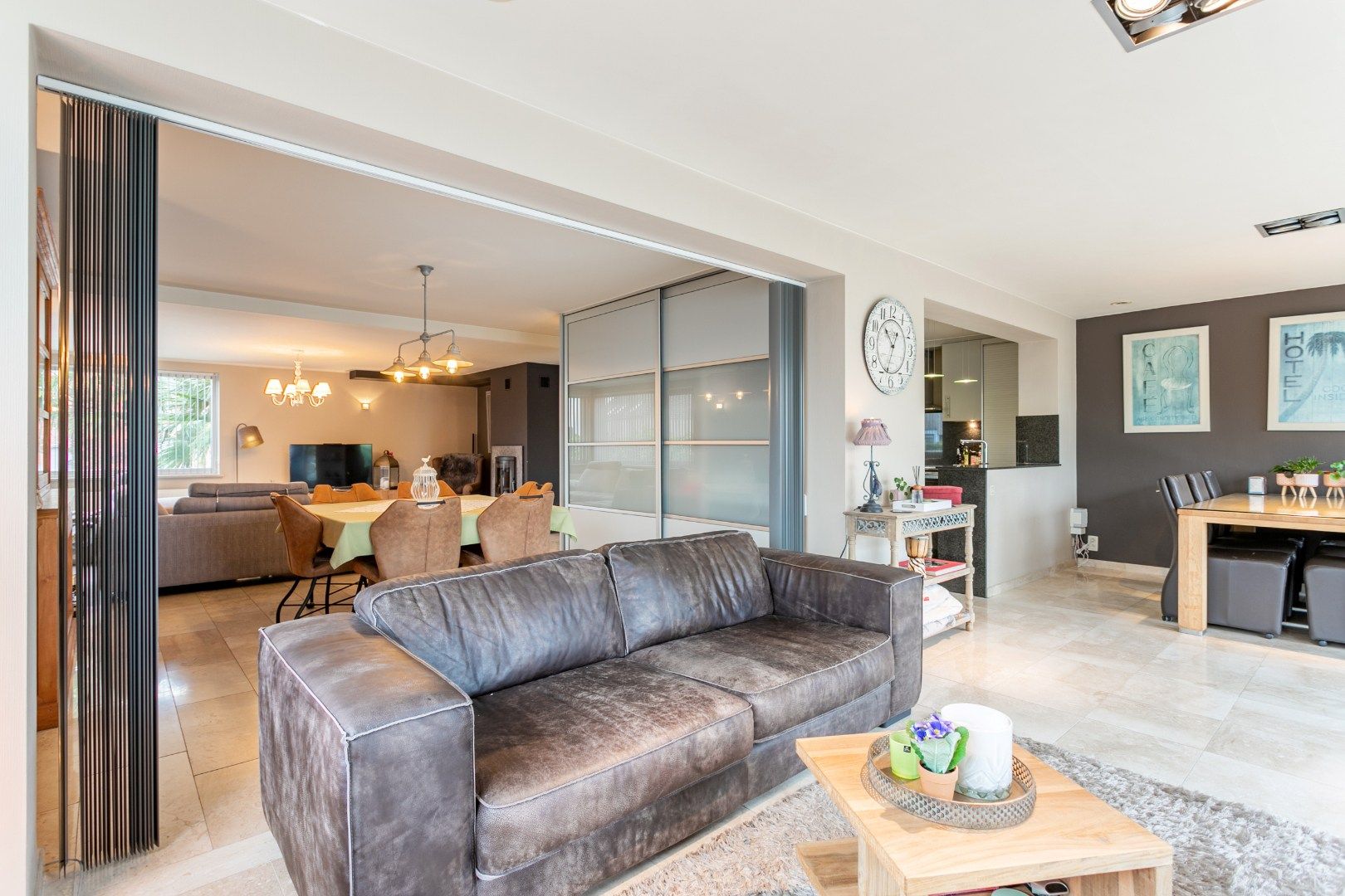 Instapklare woning met 3 slpk, garage en tuin te Pajottegem foto 8