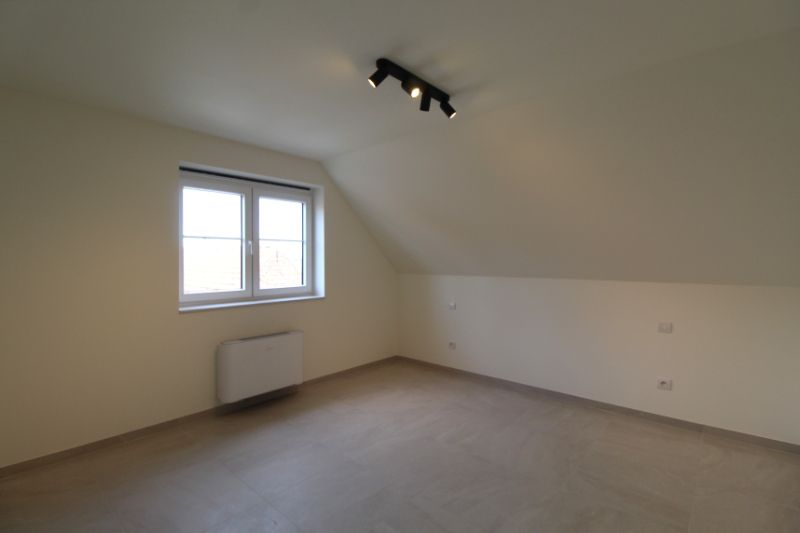 Nieuwbouwwoning te huur in Zonnebeke foto 8