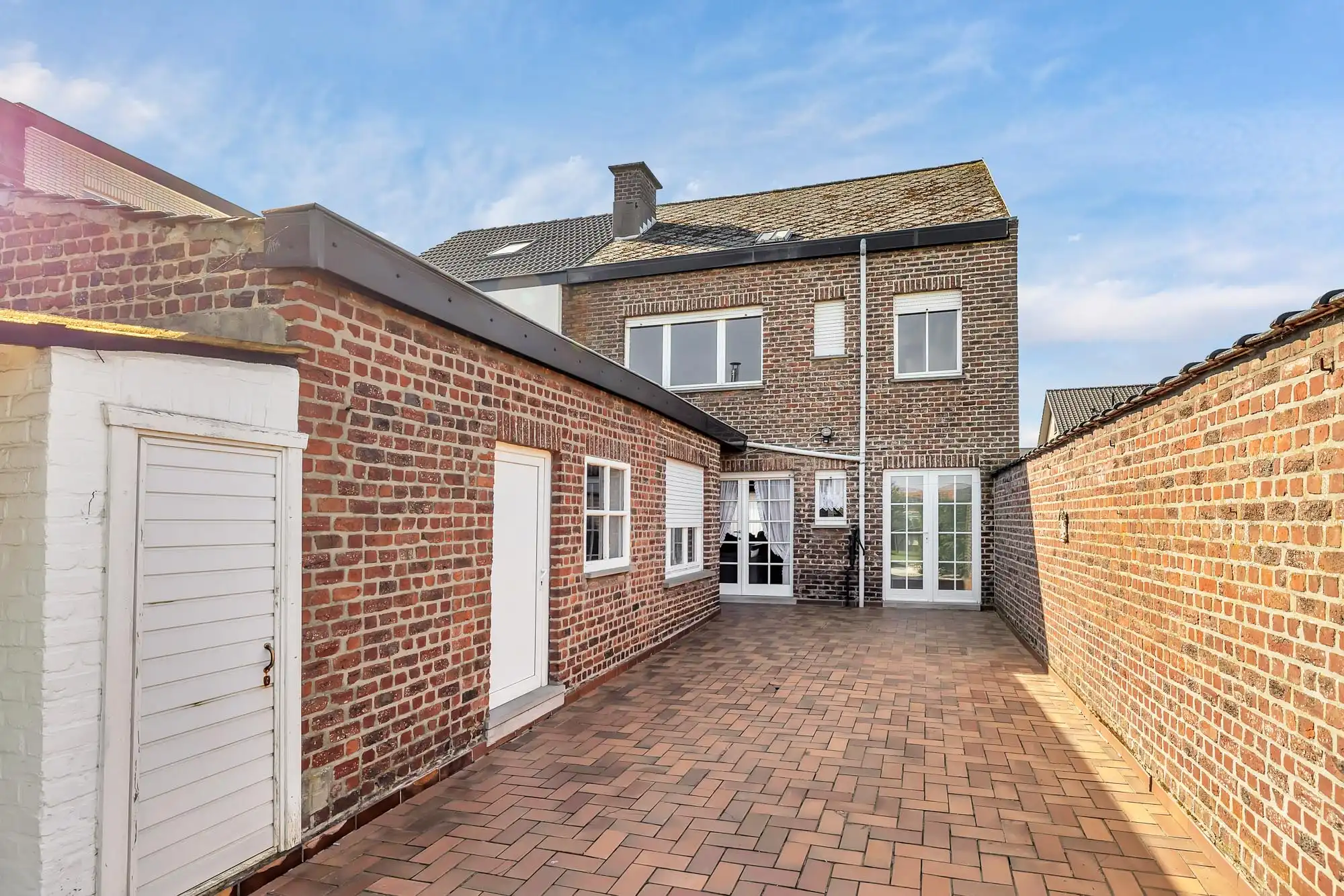 Te renoveren woning met veel potentieel te Liedekerke foto 23