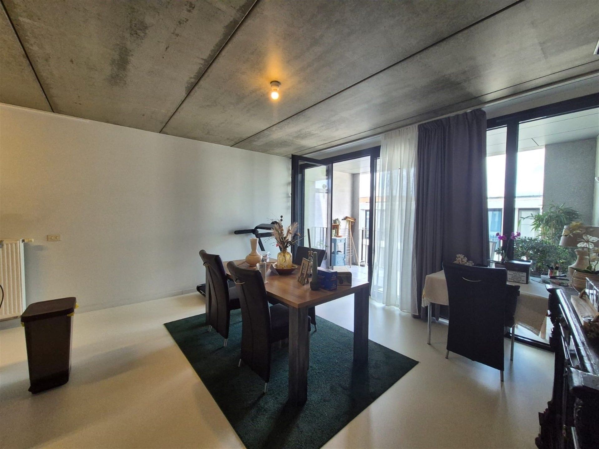 Modern exclusief appartement met terras en autostaanplaats. foto 12
