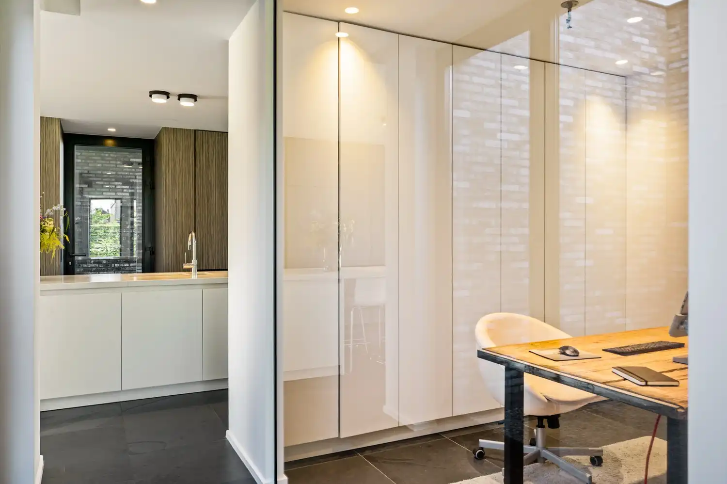 Energiezuinige villa met zwembad, wellness en praktijkruimte op een perceel van 998 m² te Putte foto 11