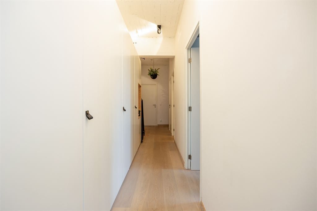 Duplex appartement met groot terras en autostaanplaats foto 14