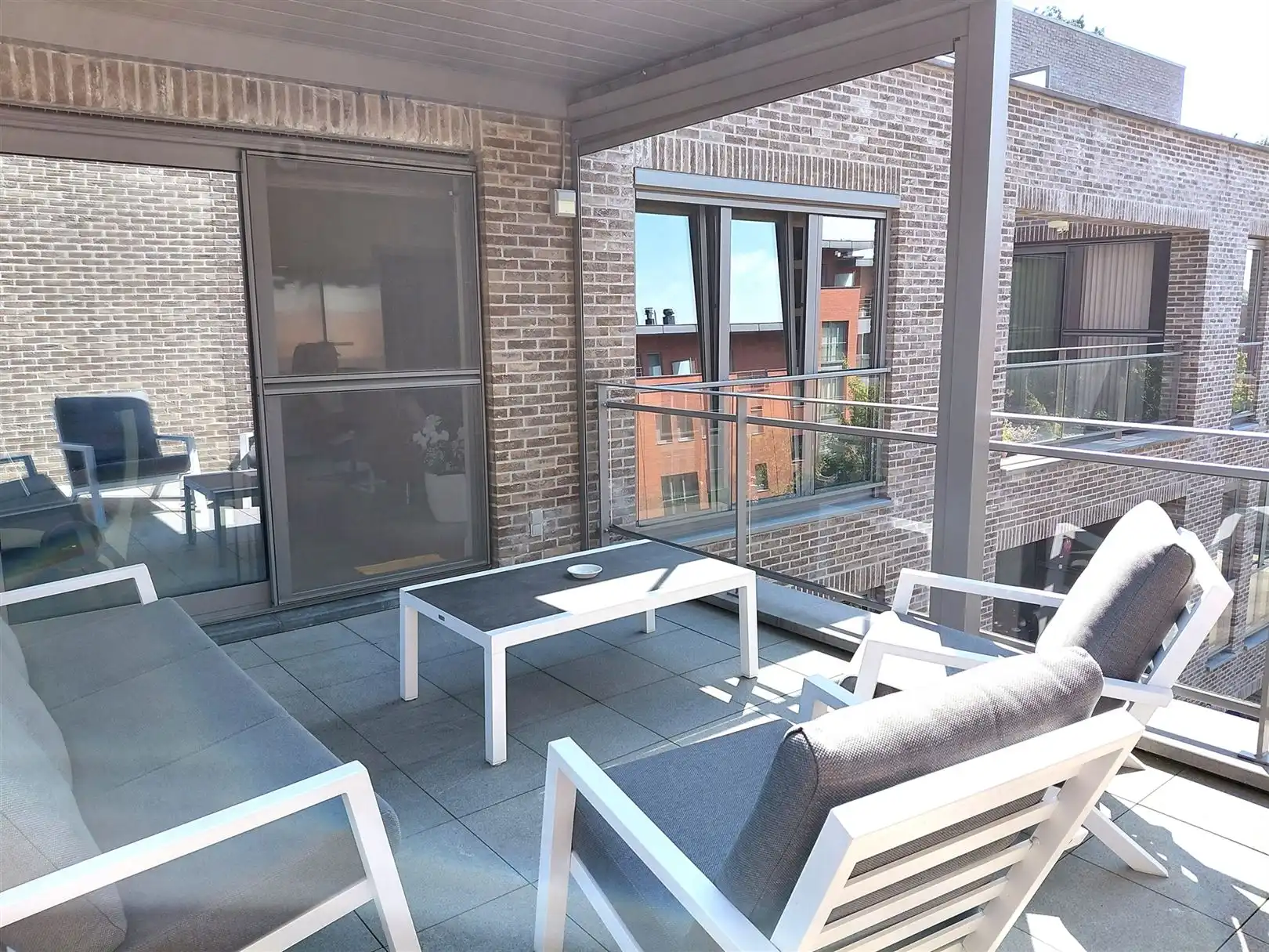 TE HUUR: Ruim appartement met 2 slaapkamers te Lummen! foto 18