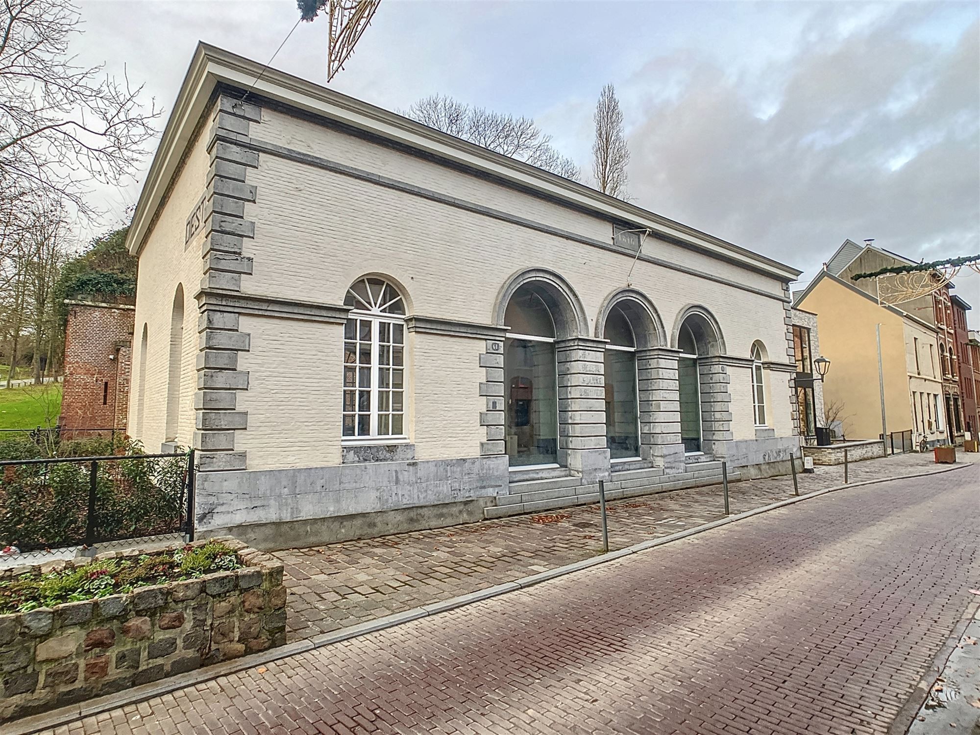 Unieke kantoor- of commerciële ruimte/ POP-UP mogelijk (Huurprijs + 21 % btw). foto 5