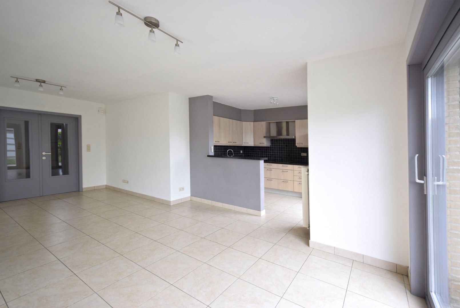 RECENT HALFOPEN WONING OP TOPLOCATIE  foto 5