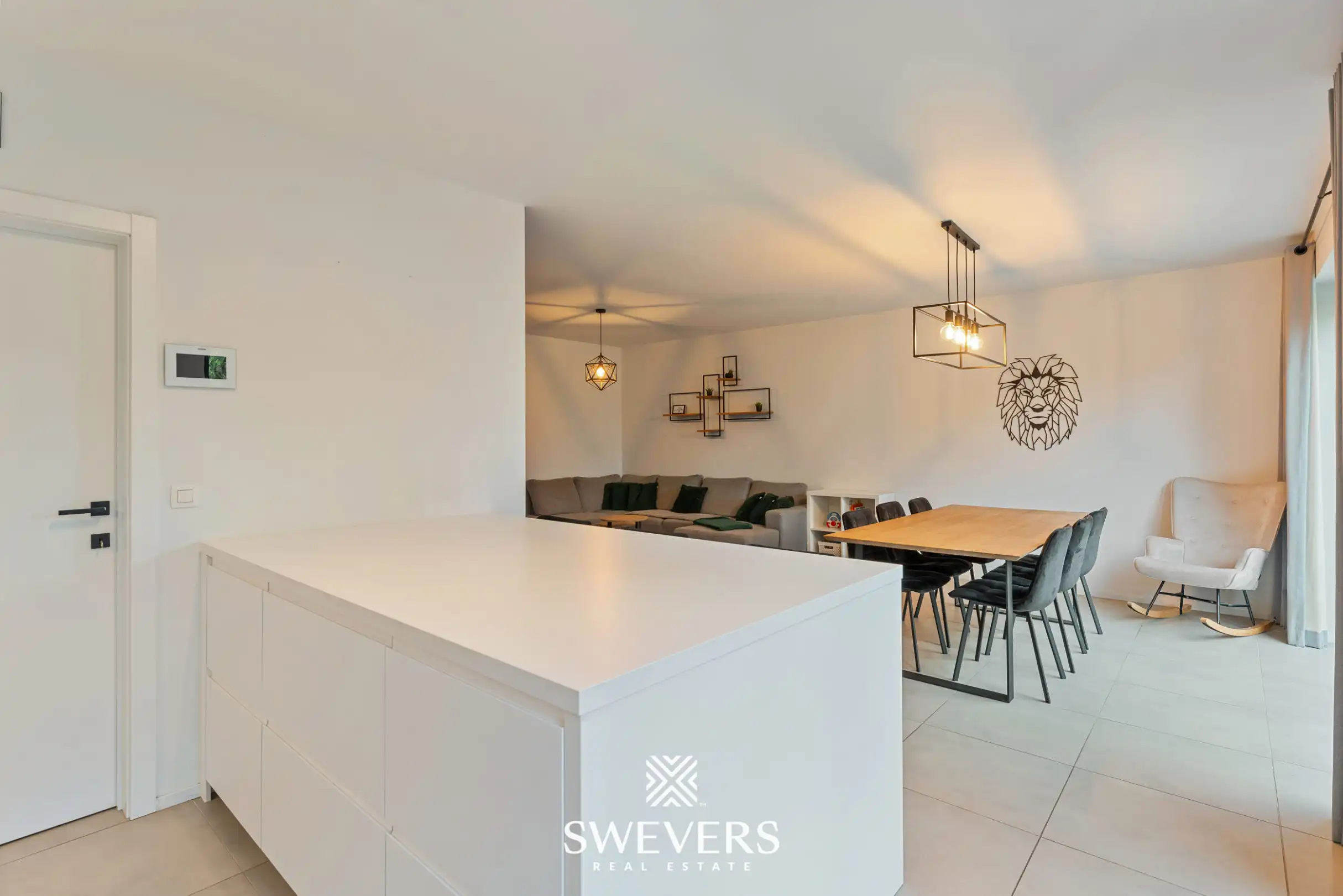Instapklaar gelijkvloers 2 slpk-appartement met terras en tuin in Heusden. foto 12