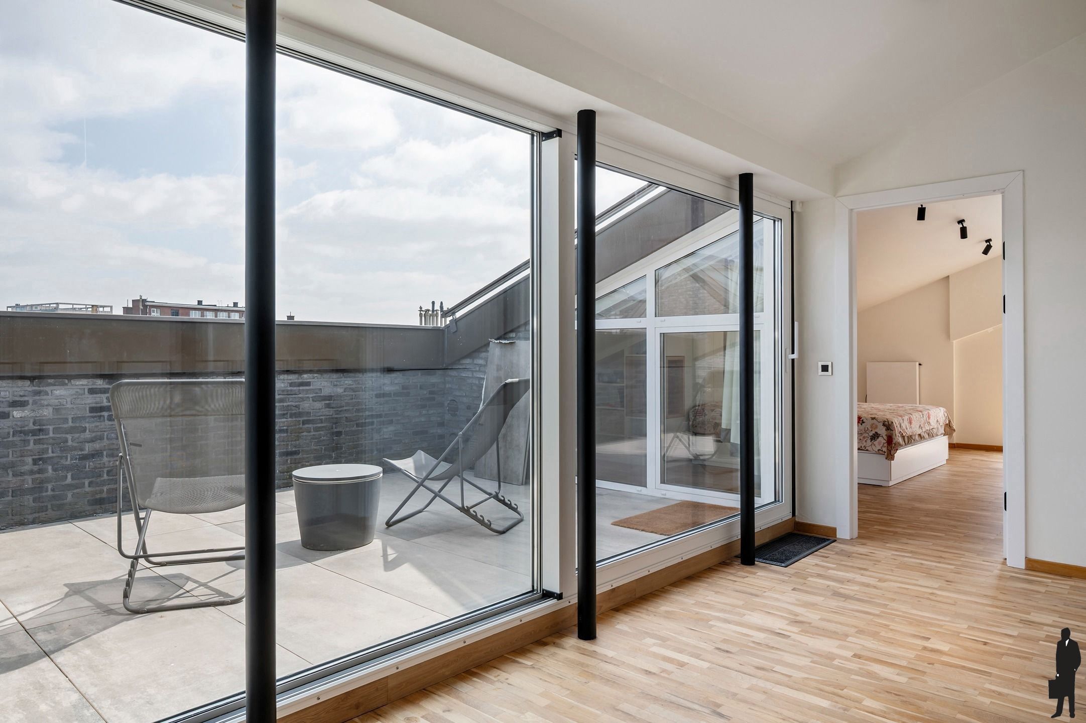 Luxueus afgewerkte penthouse met privé-lift op toplocatie. foto 14