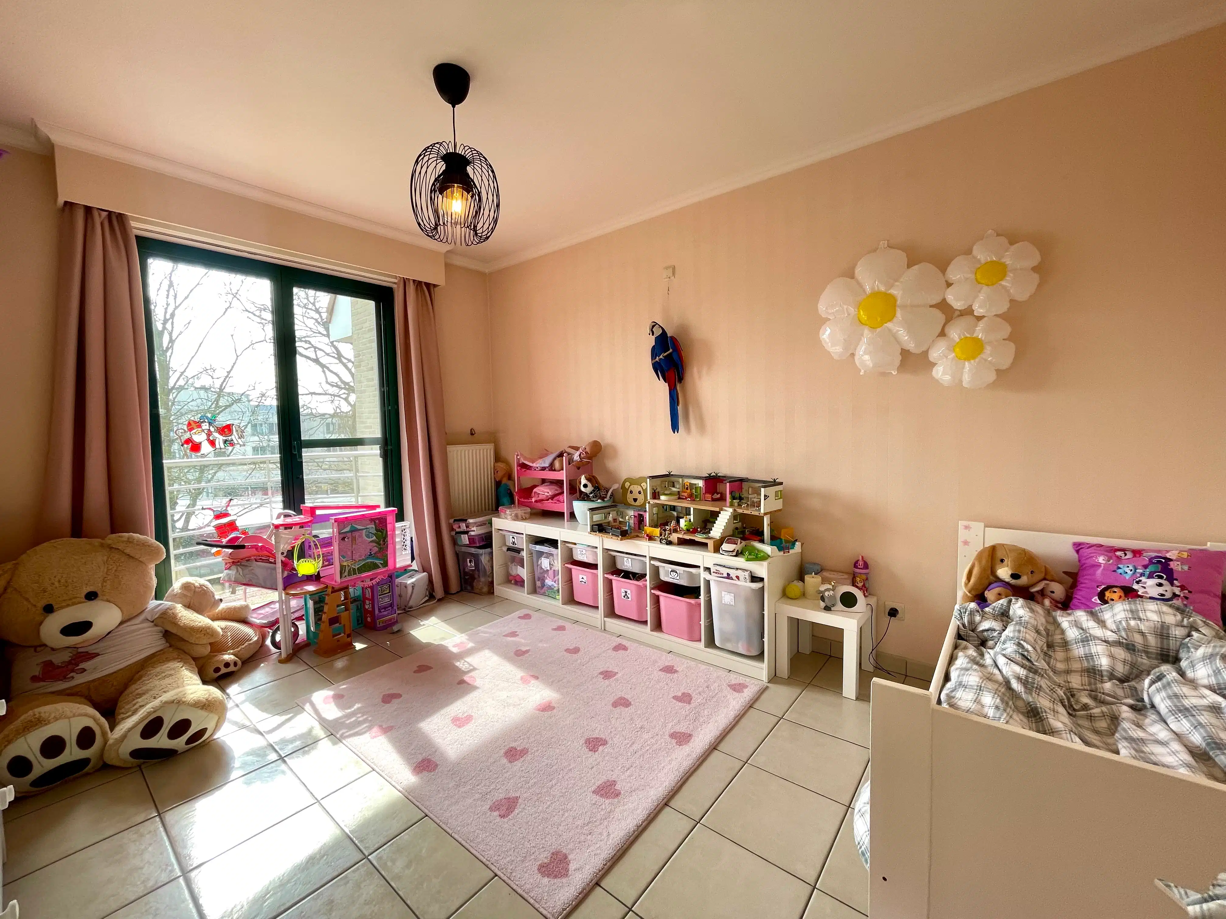 Instapklaar drieslaapkamer-appartement in centrum Evergem foto 11