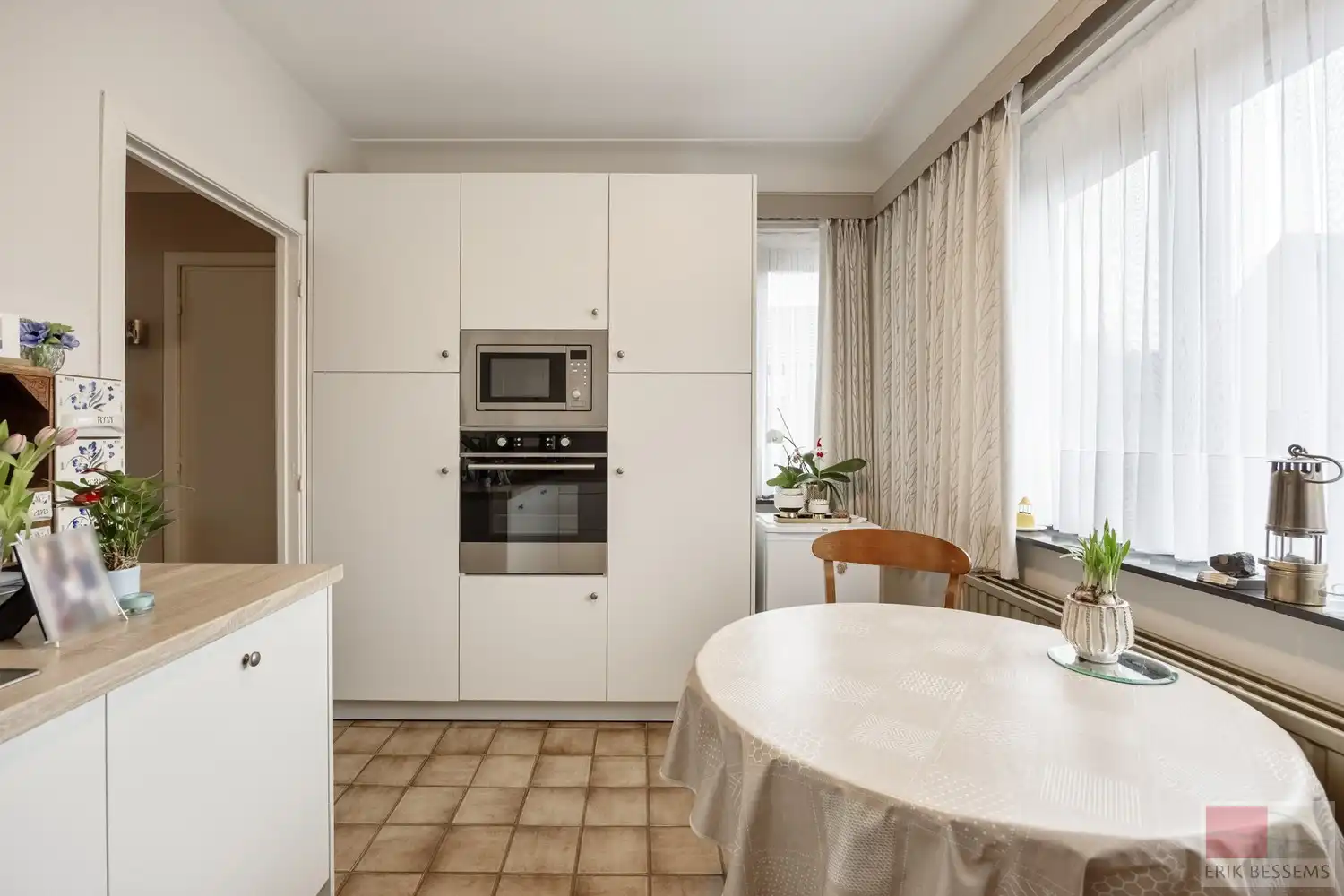 Investeerders opgelet! BUITENKANS - Zeer goed onderhouden opbrengsteigendom met 3 verhuurde entiteiten foto 6