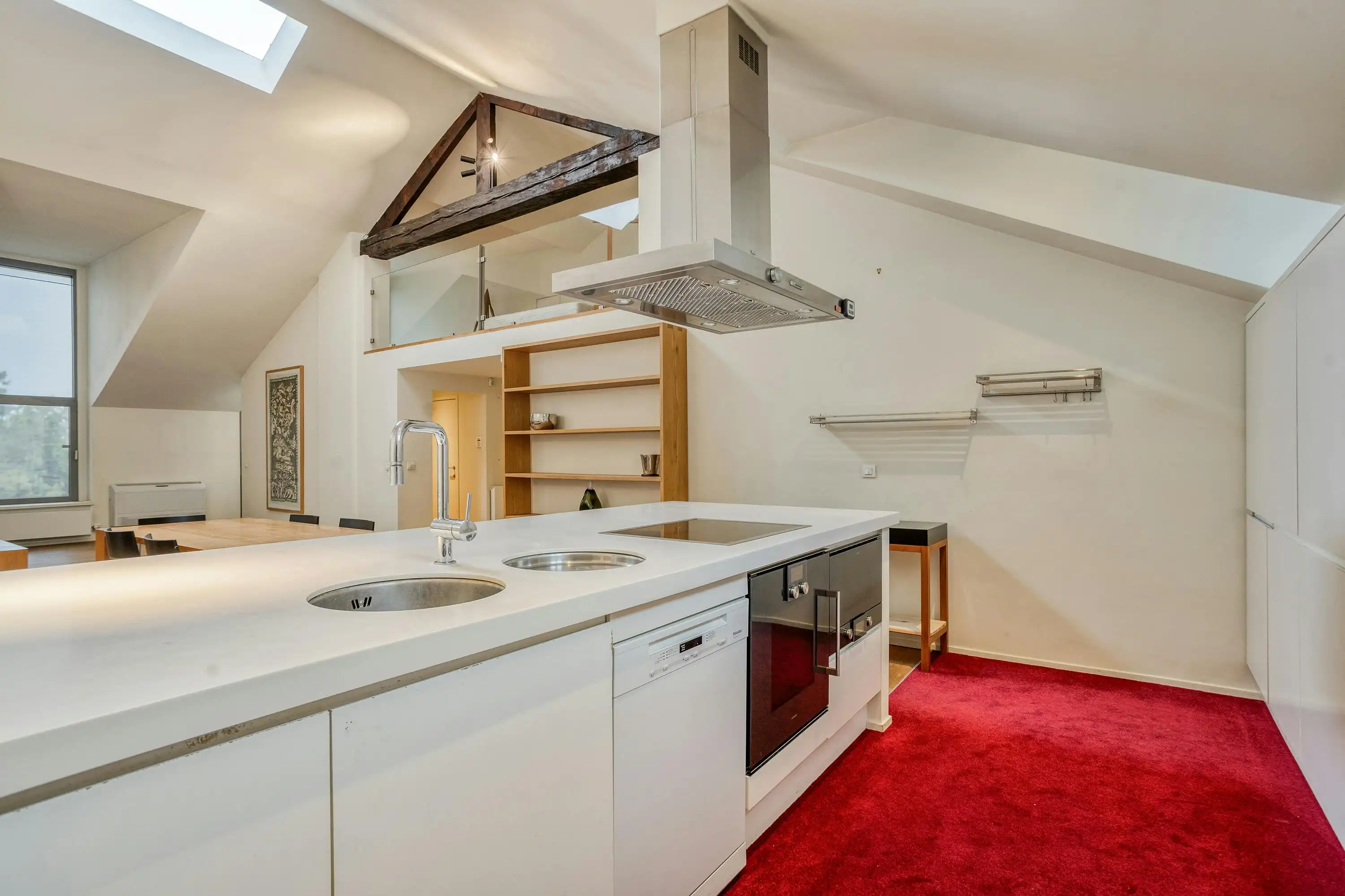 Duplex twee slaapkamers en westelijk terras in Sint-Gillis foto 13