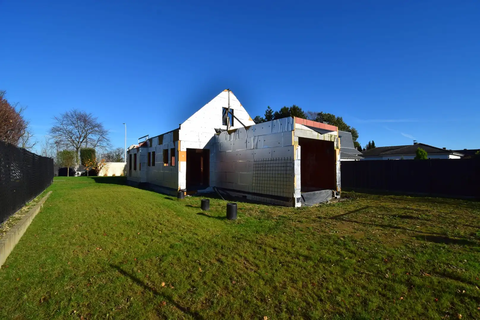 Bouwgrond voor 4-gevel woning foto 2