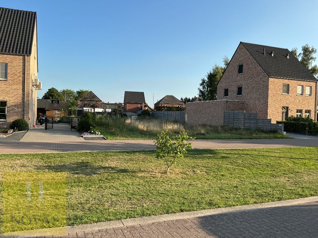 Bouwgrond in heel rustige straat te Lutlommel, 5are60 open bebouwing foto 3