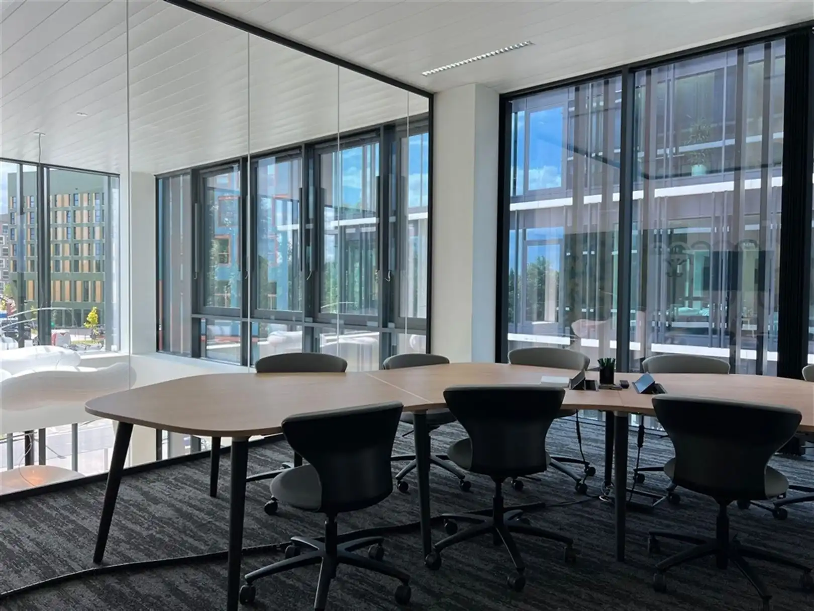 Recente full Service kantoren nabij Flanders Expo foto 24