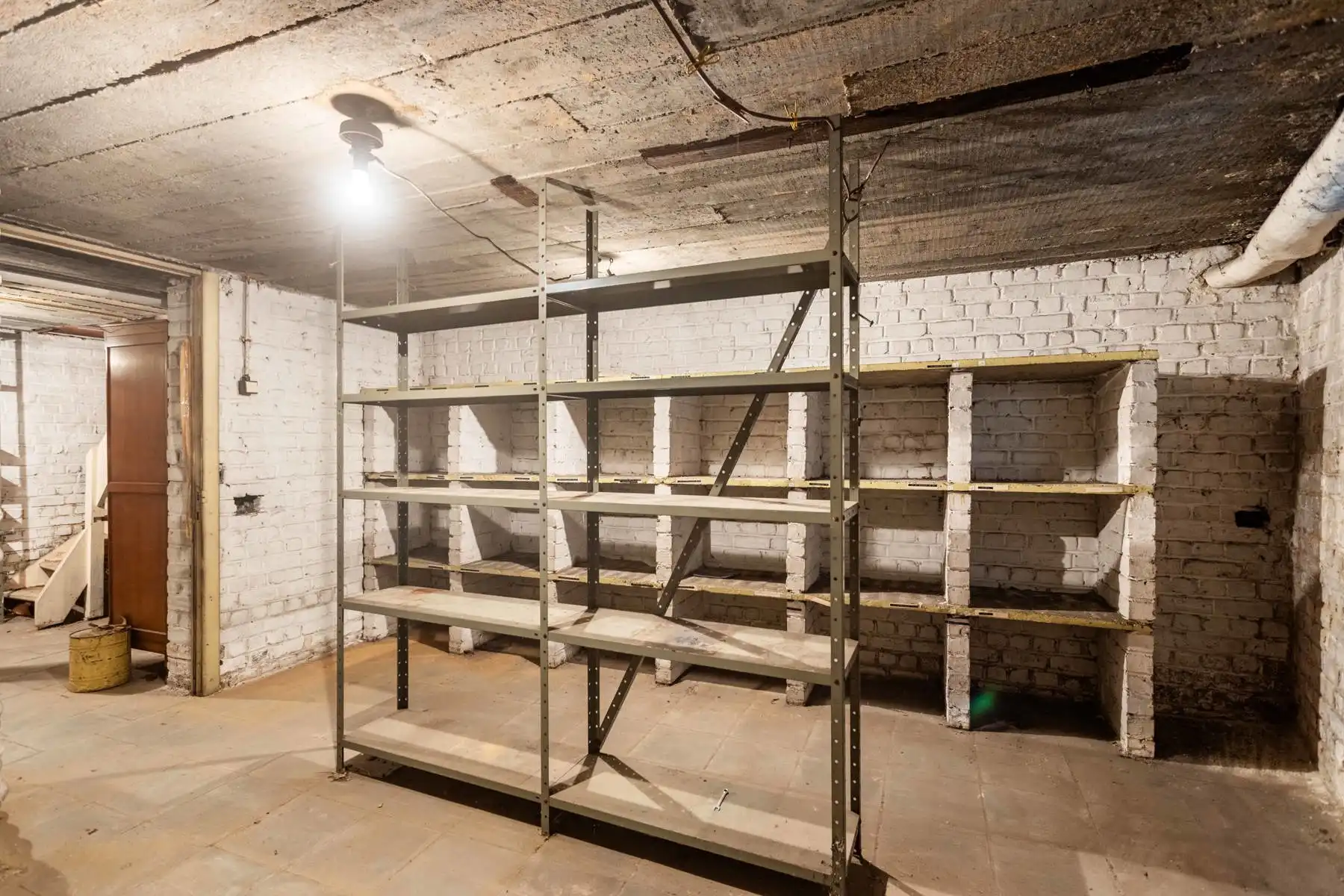 TE RENOVEREN HERENWONING foto 20