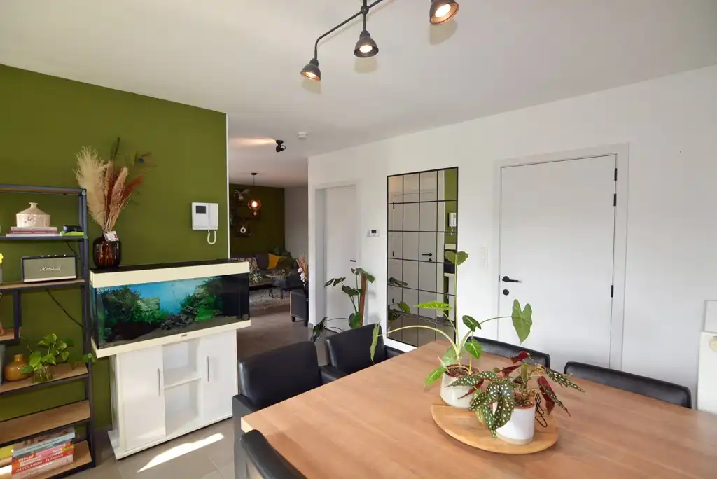 Energiezuinig duplex-appartement met 2 slpk, terras en carport met berging. foto 16