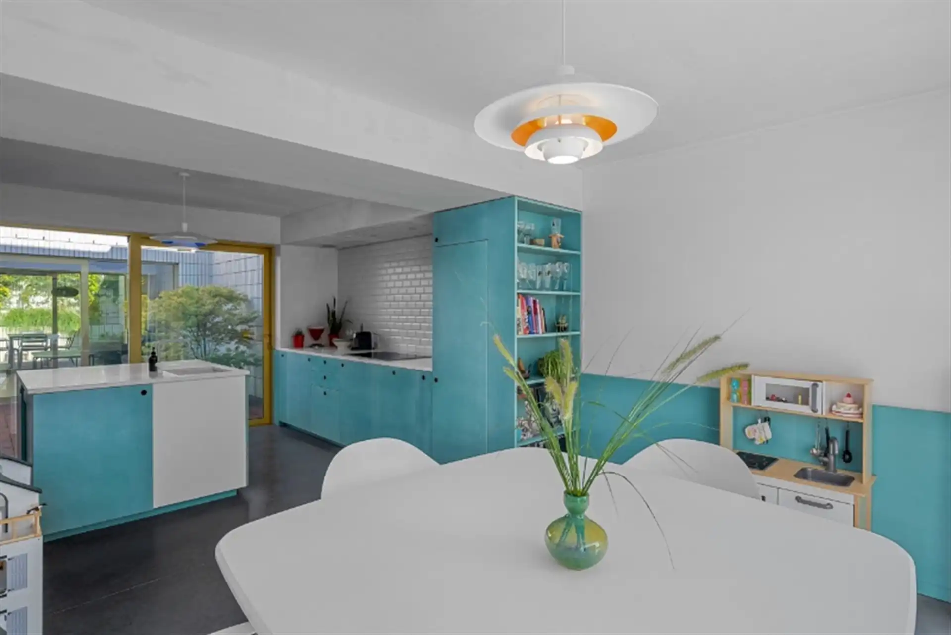 Trendy woning in rustige omgeving te Aalst foto 10