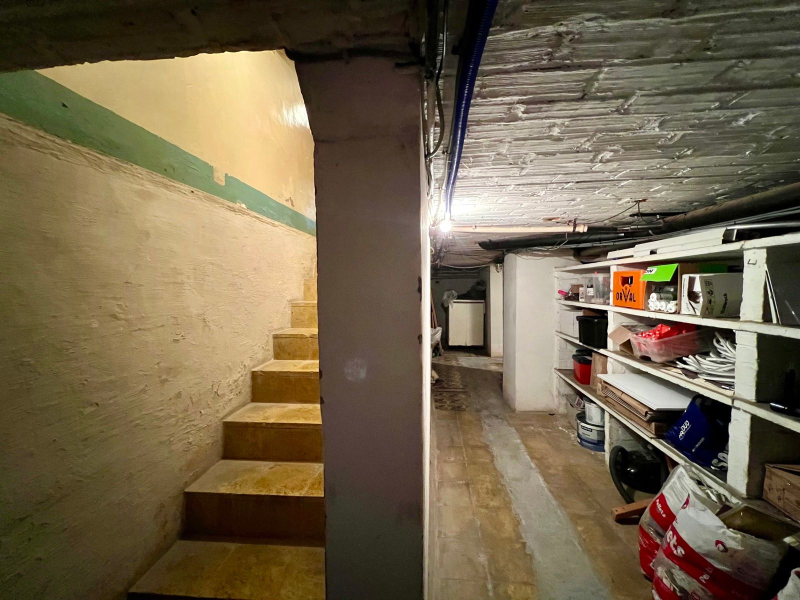Zéér ruime gerenoveerde woning met 5 grote slaapkamers. foto 27
