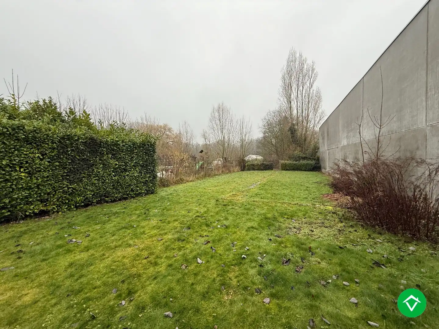 Ruime woning met 5 slaapkamers, garage en diepe tuin te Houthulst foto 16