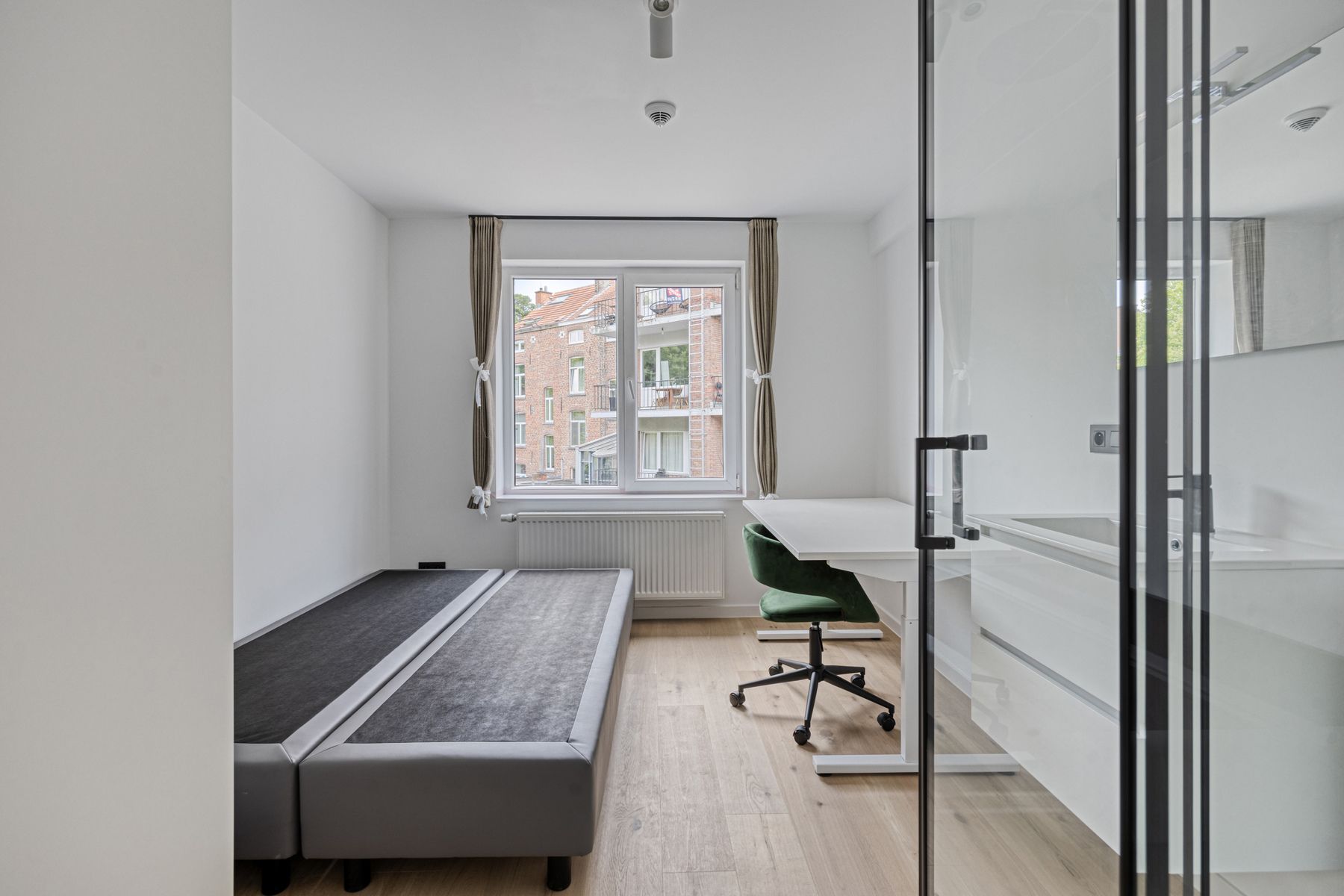 Kamers met douche en lavabo foto 5