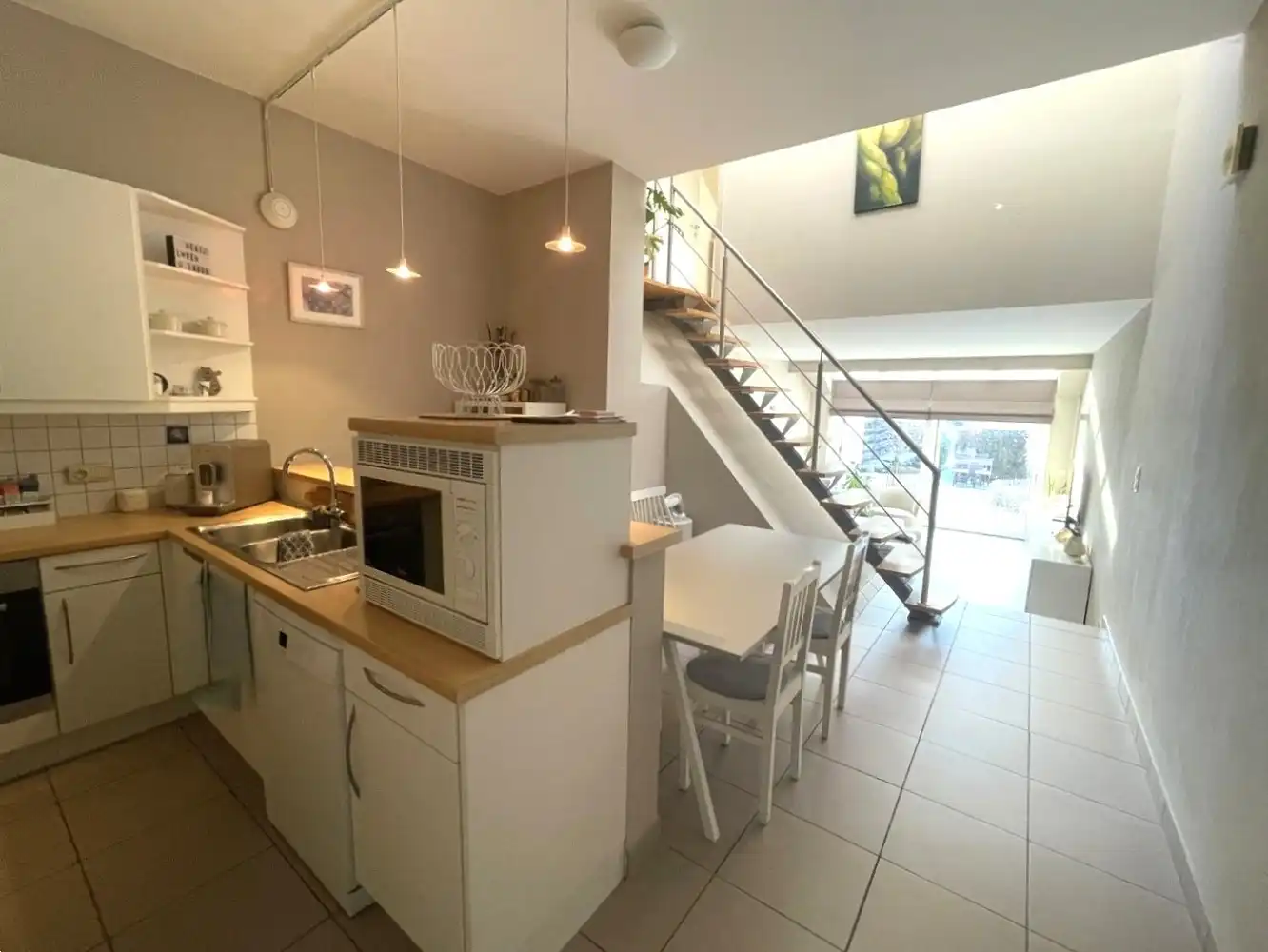 Gezellige, lichtrijke rijwoning met tuin foto 4