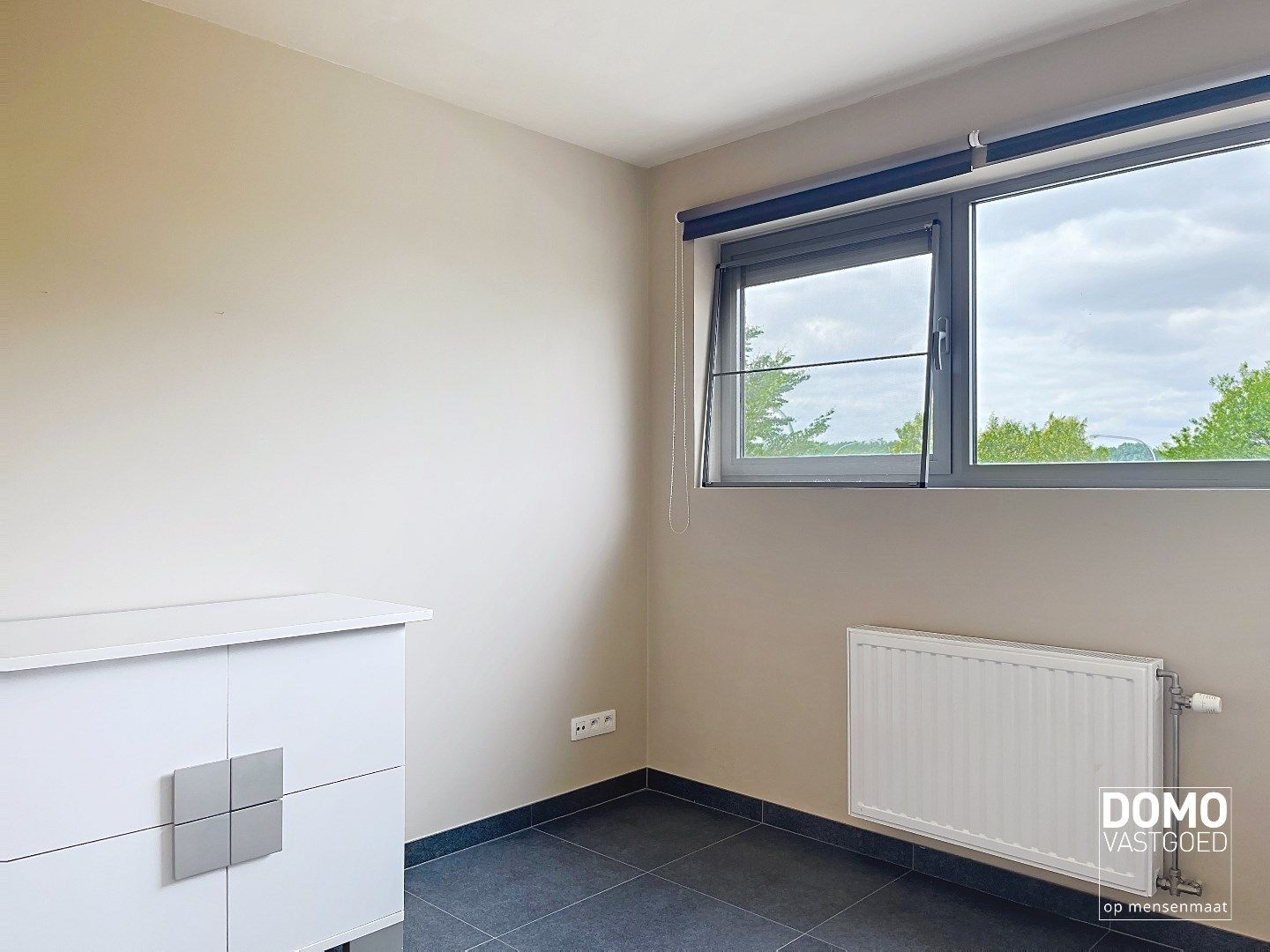 LICHTRIJK DUPLEXAPPARTEMENT MET ZUIDGERICHT TERRAS TE KERMT foto 17