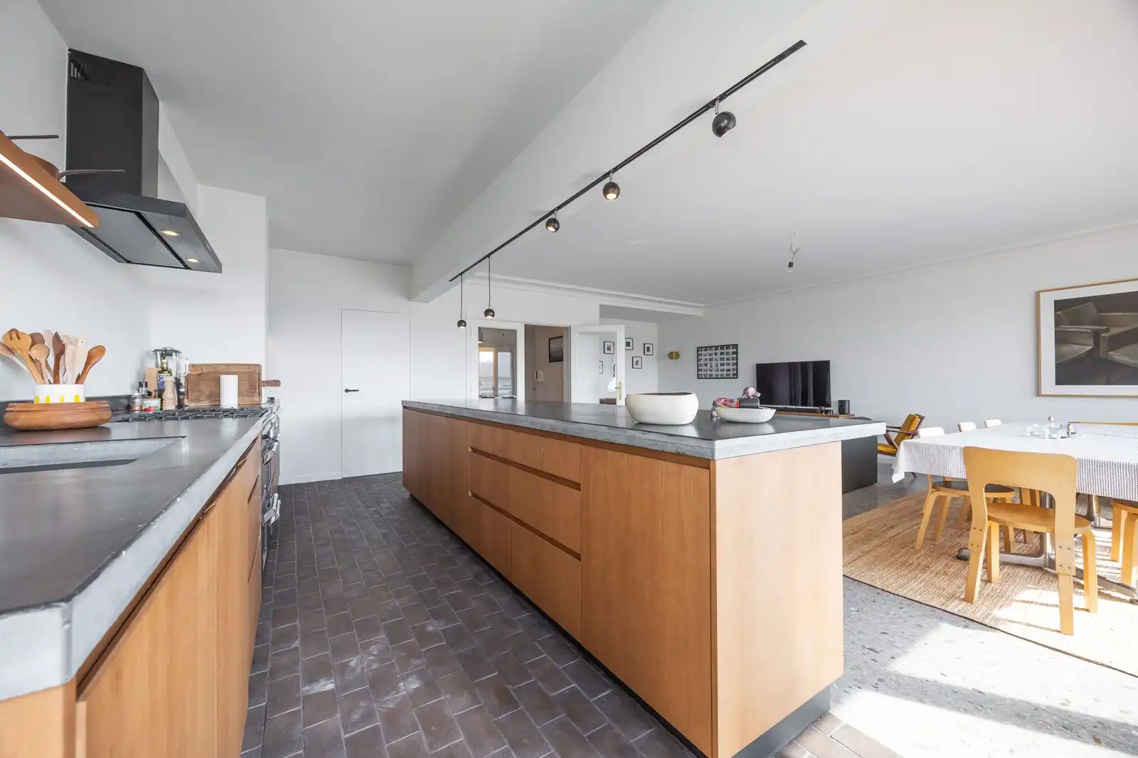 Exclusief appartement met lateraal zeezicht, veel lichtinval en twee grote slaapkamers. foto 16