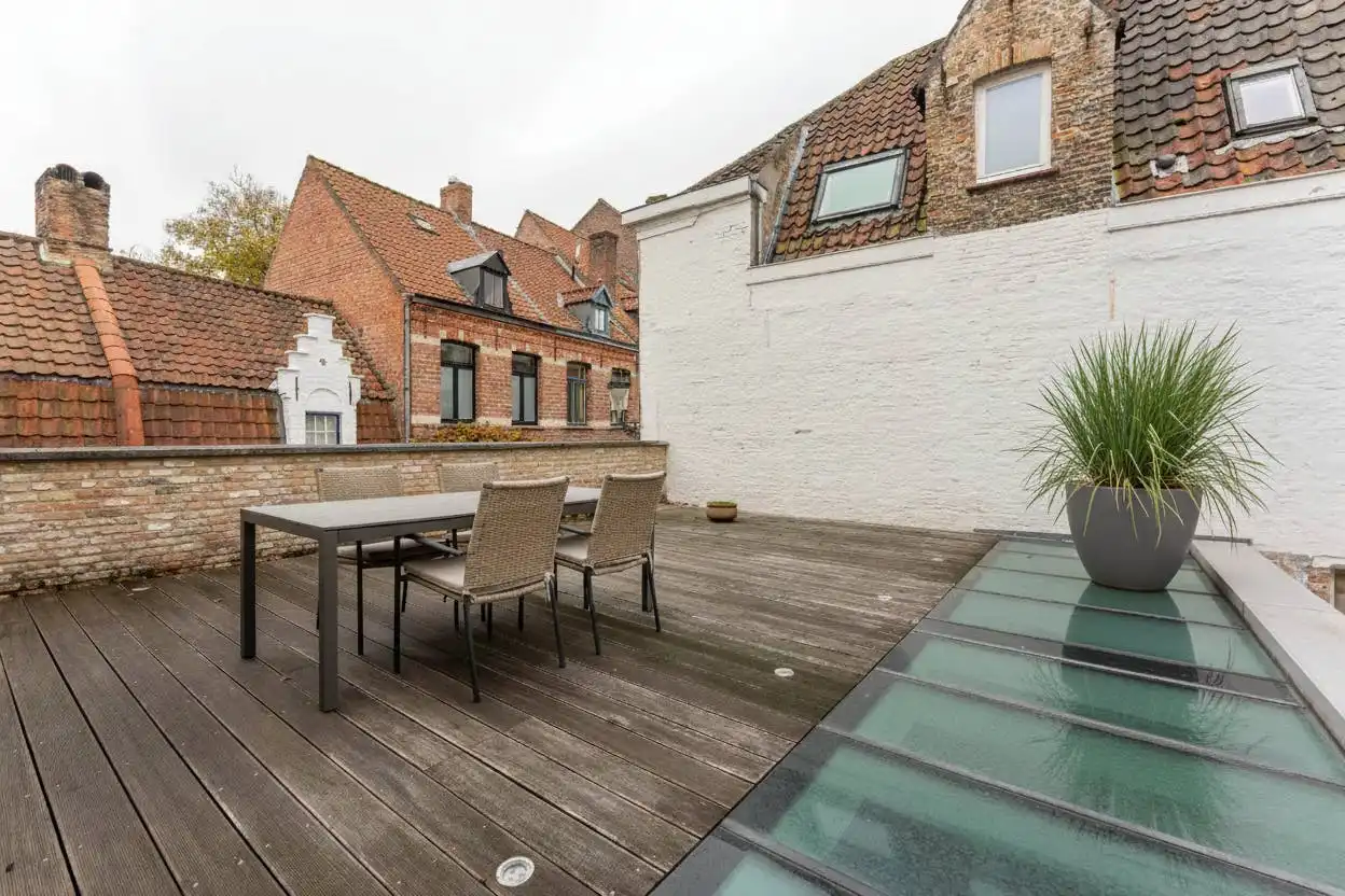 Nieuw appartement te koop (°2007) op toplocatie in Brugge foto 12