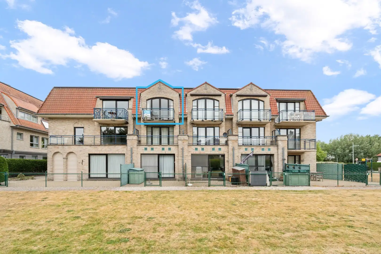 Studio met ruim terras en open groenzicht! foto 14