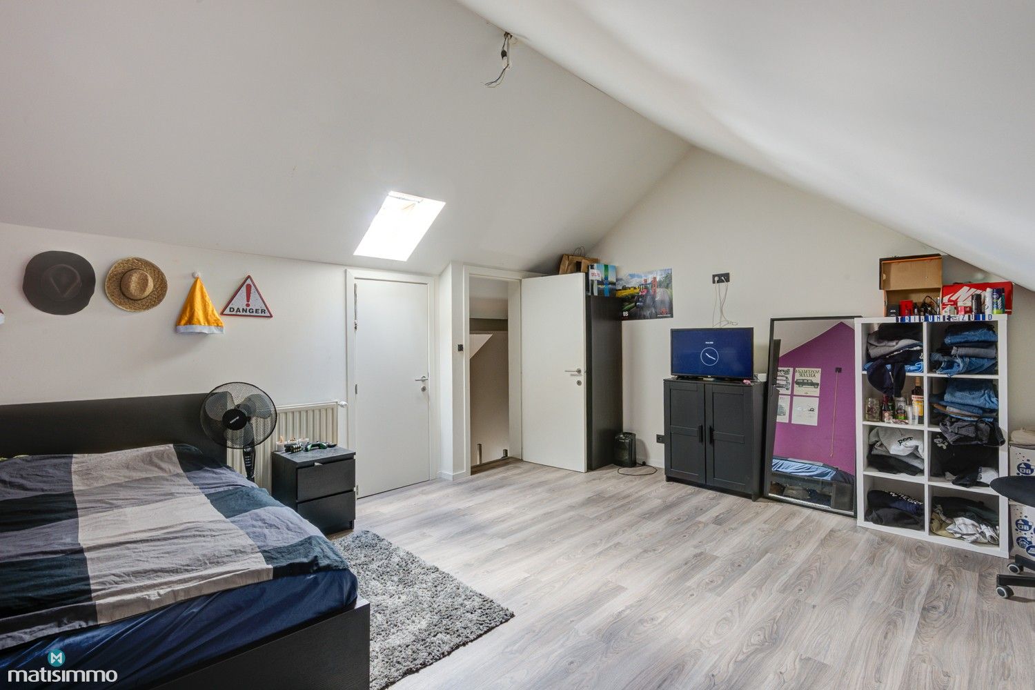 VERRASSEND, INSTAPKLARE EENGEZINSWONING MET OPMERKELIJKE MULTIFUNCTIONELE RUIMTE TE VLIERMAAL foto 23