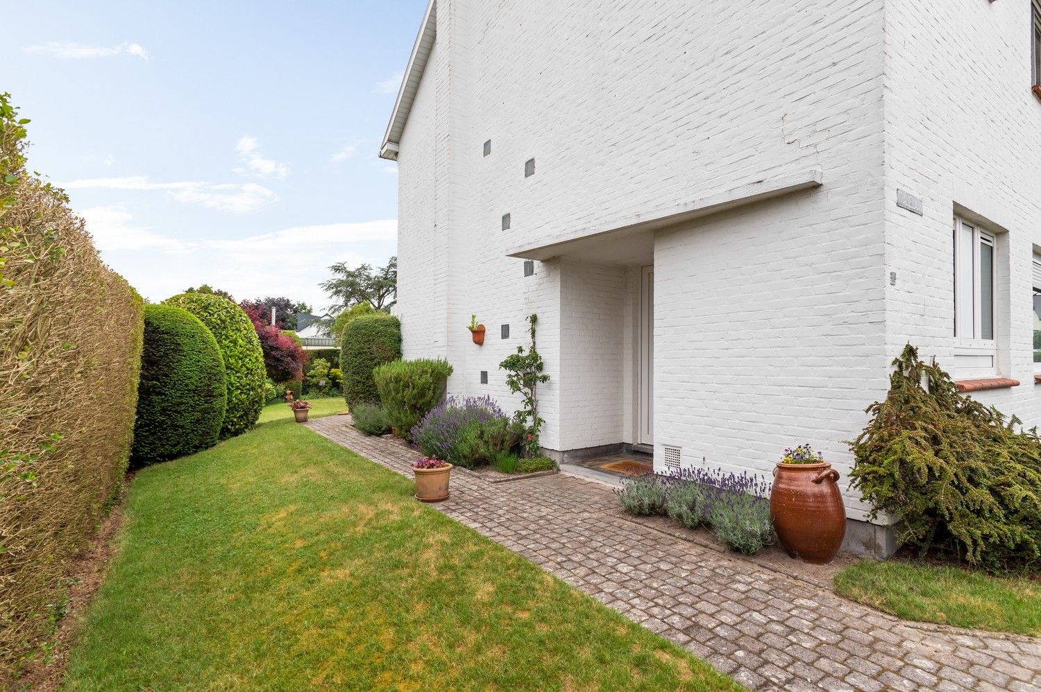Perfect onderhouden doch deels te renoveren HOB met drie slaapkamers en tuin in Mol! foto 22