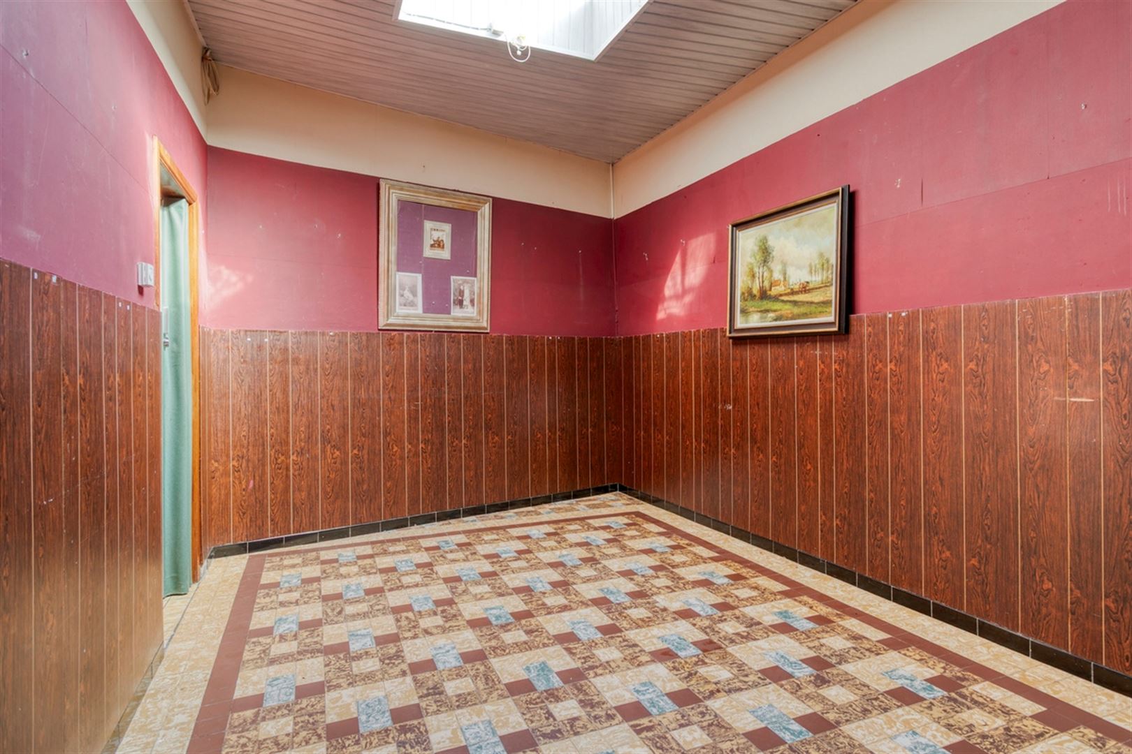Te renoveren woning in deelgemeente Welden foto 4